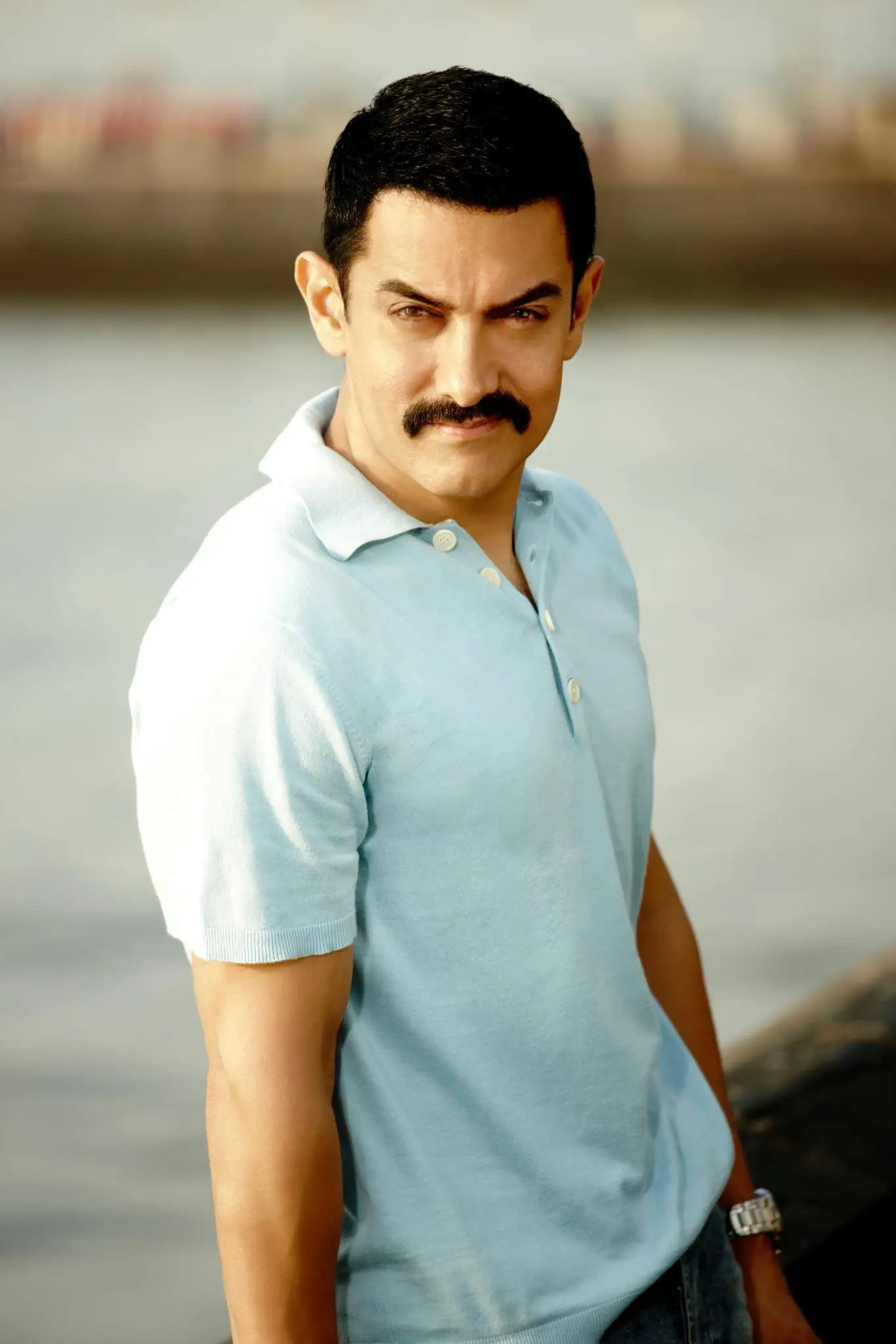 Aamir Khan biography, Bollywood icon, 1370x2050 HD Phone
