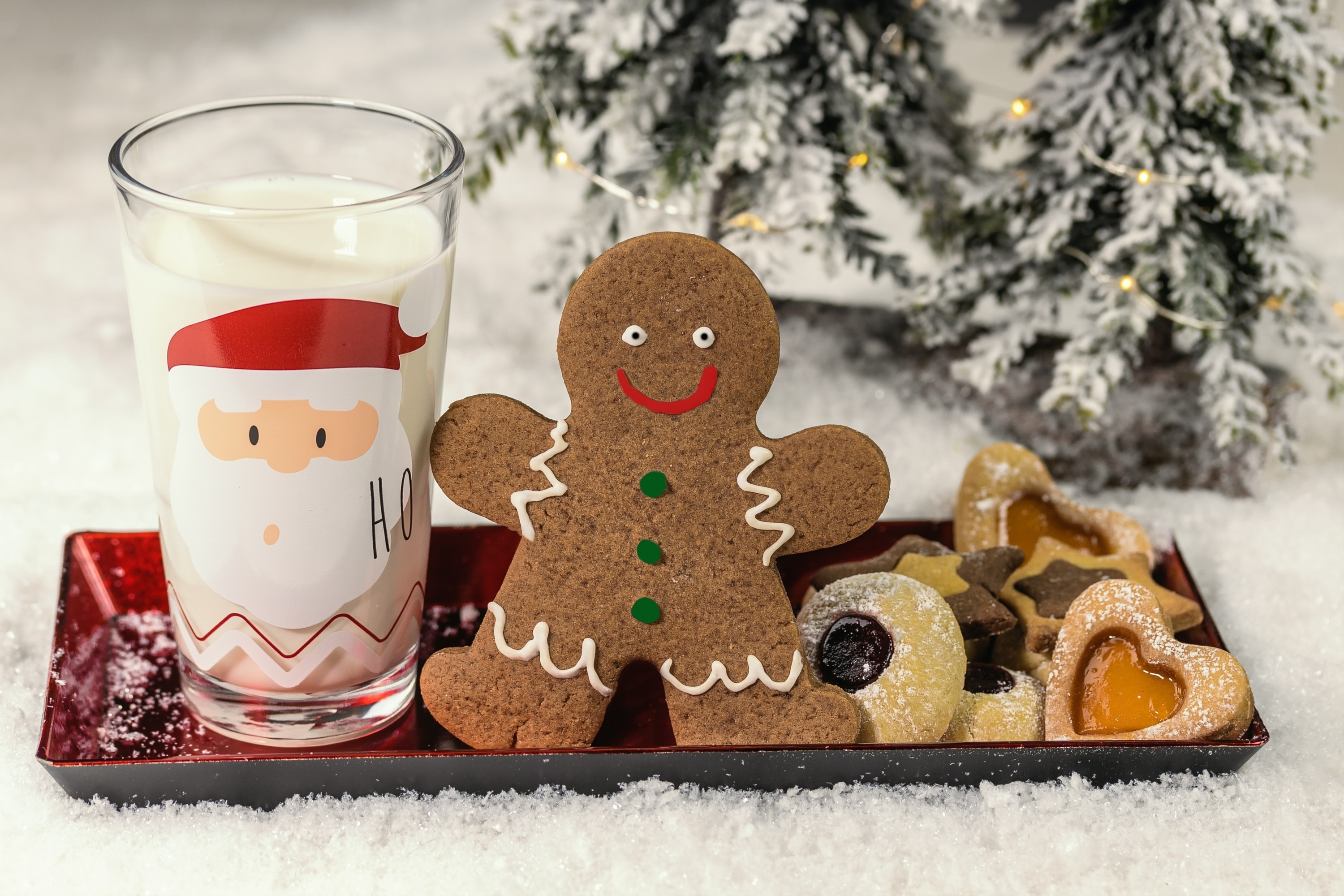 Gingerbread Man, Christmas joy, Sweet winter patterns, Delicious holiday cookies, 3000x2000 HD Desktop