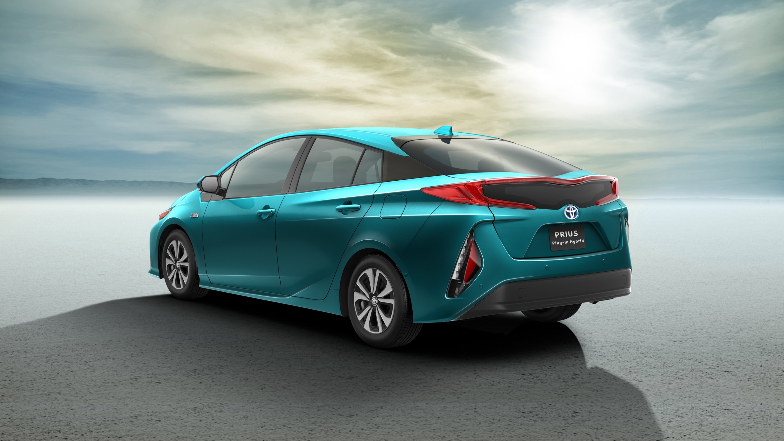 Toyota Prius, Plug-in hybrid, Sustainable mobility, Future-focused technology, 2500x1410 HD Desktop