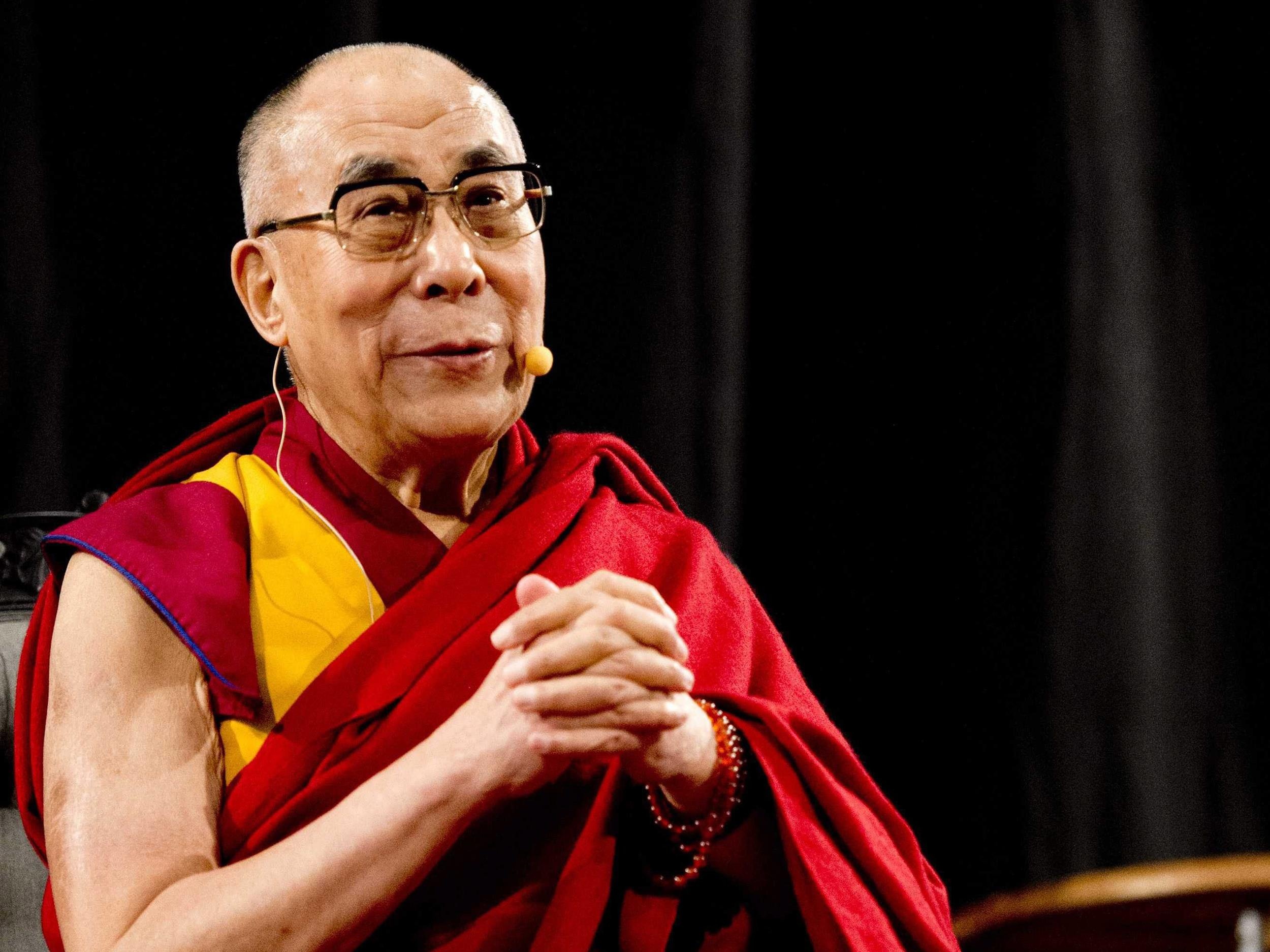 Dalai Lama: Considered to be the successor in a line of tulkus, the incarnations of Avalokitesvara. 2500x1880 HD Wallpaper.