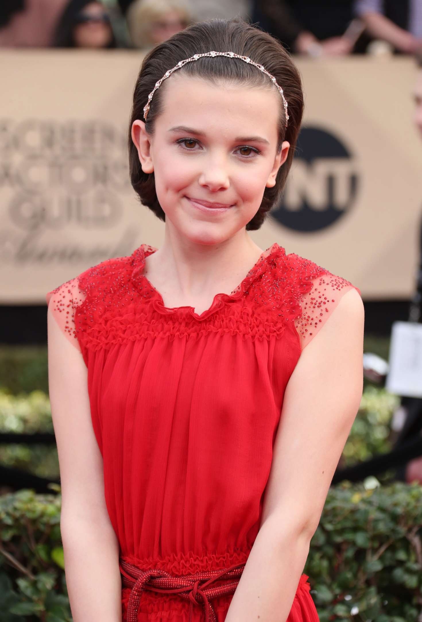 SAG Awards, Millie Bobby Brown, Event, Pin, 1470x2170 HD Phone
