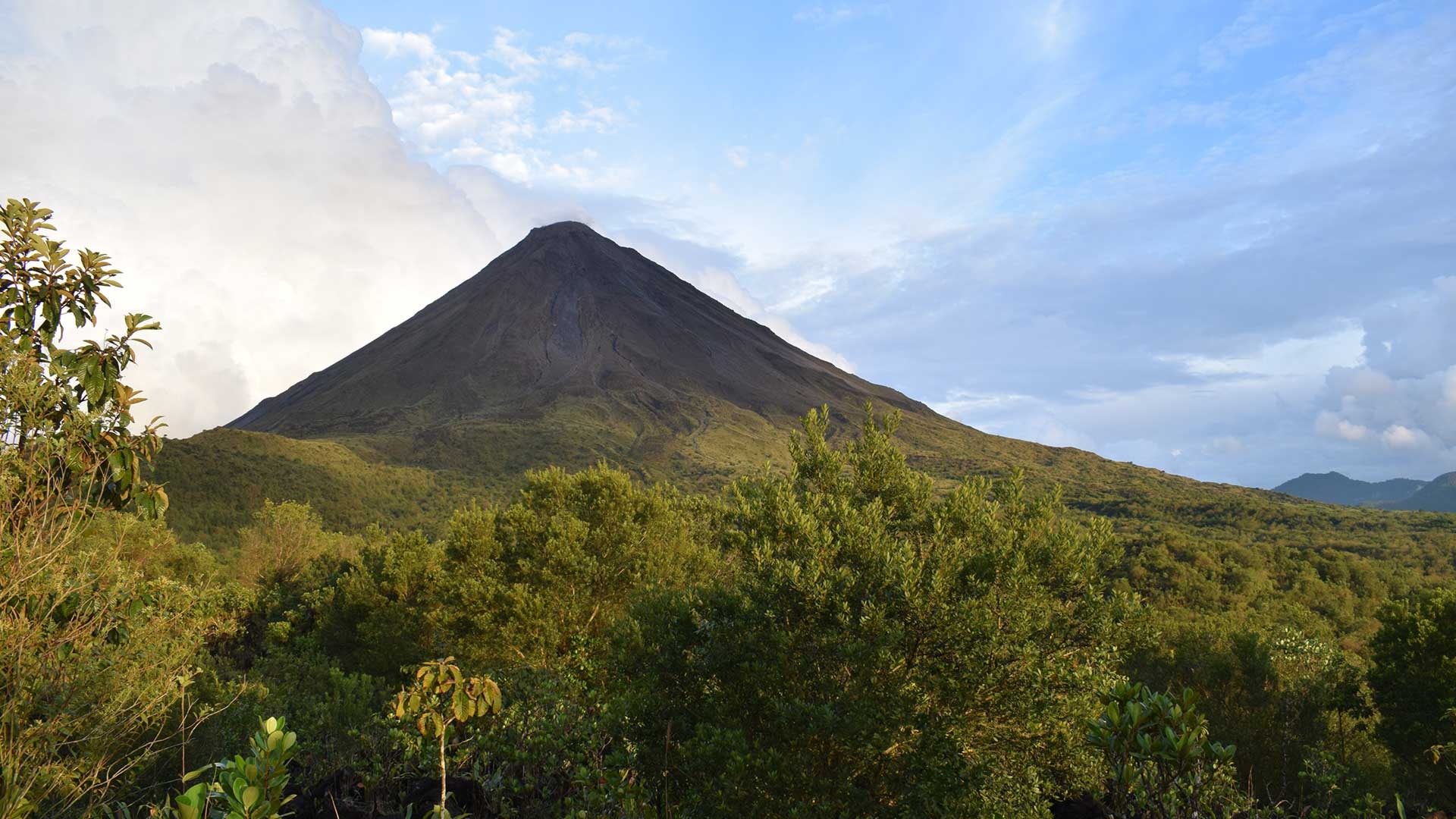 Arenal Volcano, Hiking, 1968 Trail, Arenal Vacations, 1920x1080 Full HD Desktop