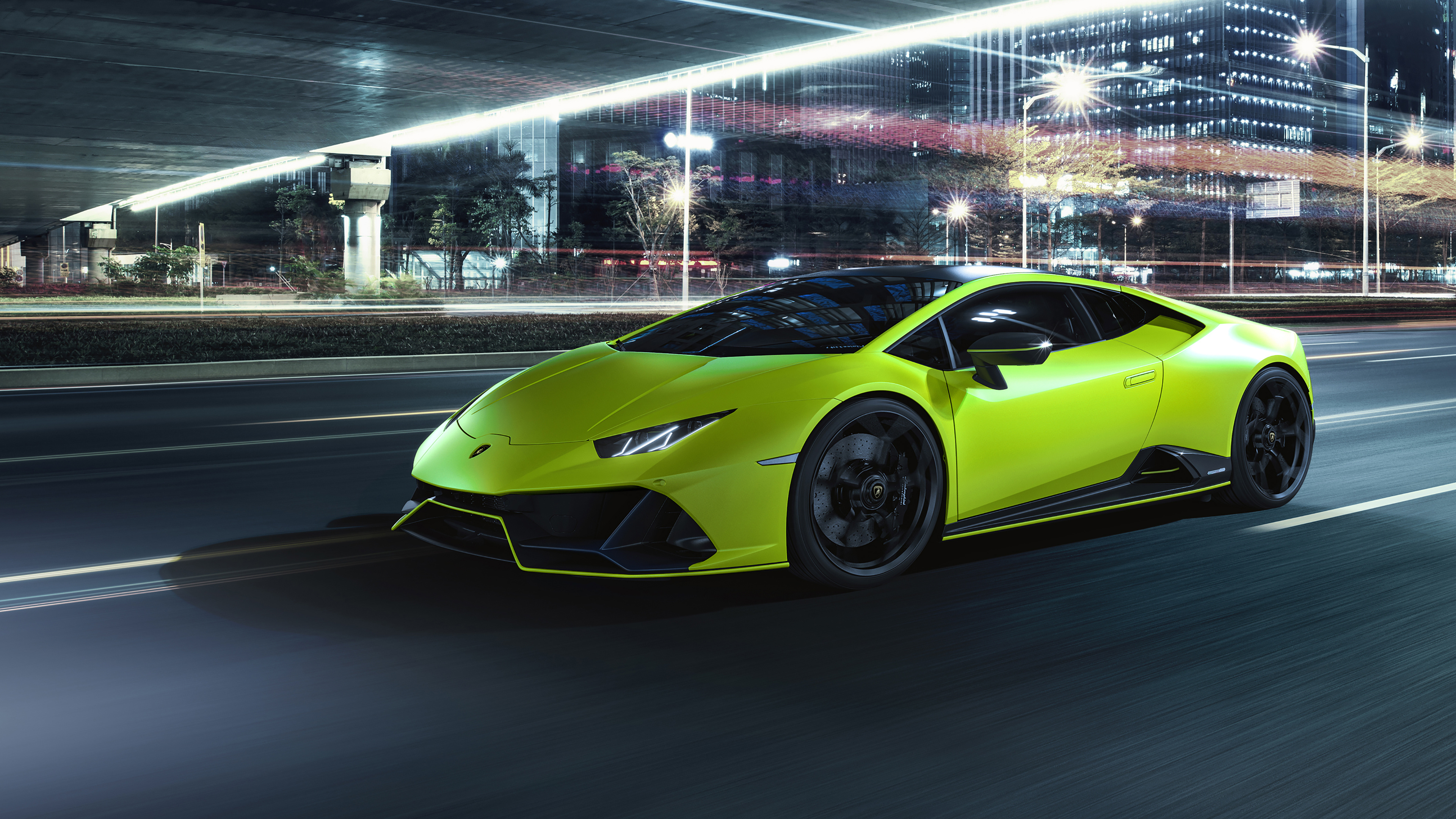 Lamborghini Huracan, Rear-wheel drive, Cityscape backdrop, Impressive resolution, 3840x2160 4K Desktop