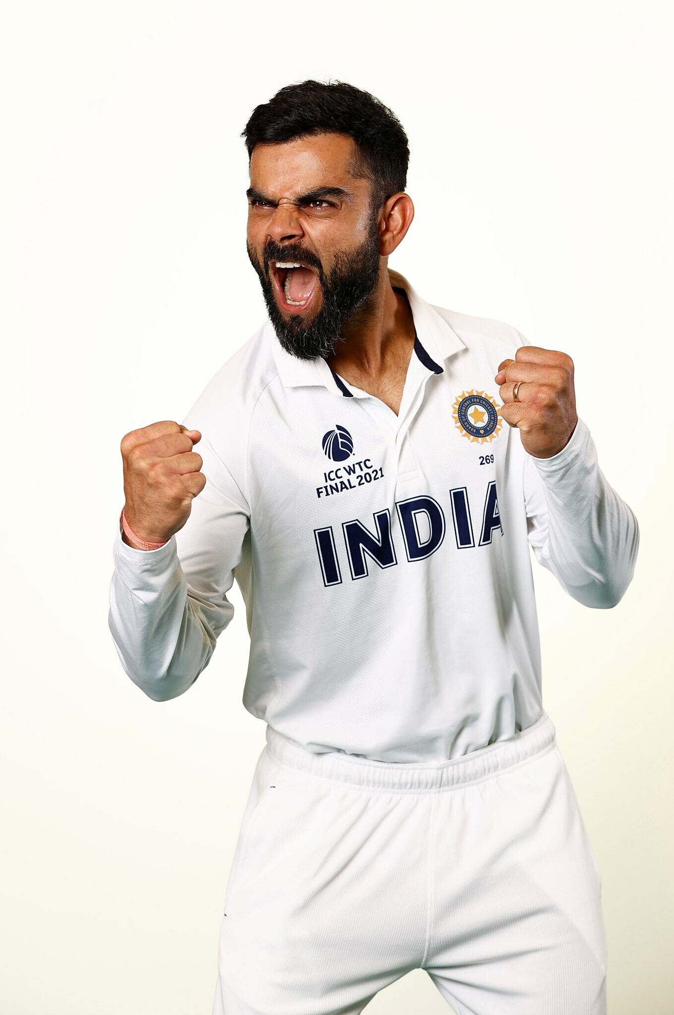 Virat Kohli, Beeindruckende Fotos, Indischer Cricket-Spieler, 1360x2050 HD Handy