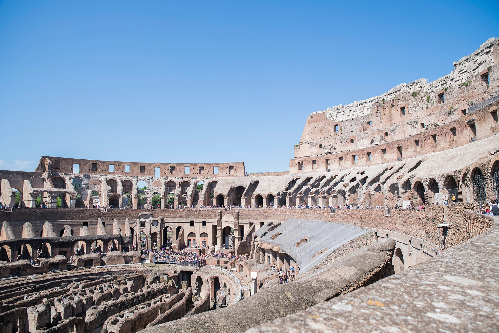Roman colosseum, Hidden tunnels, Public access, Historical experience, 2000x1340 HD Desktop