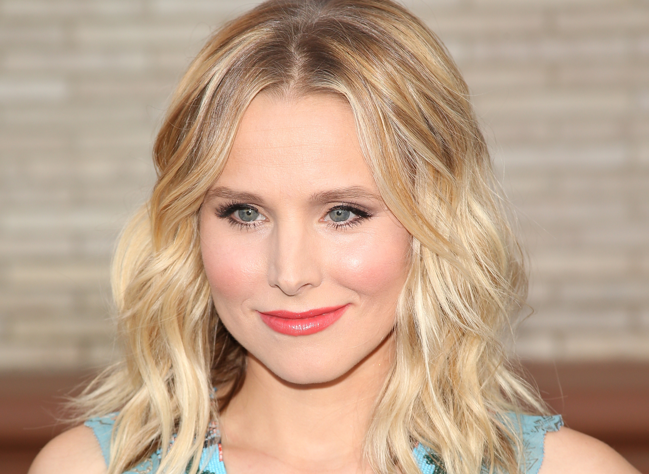 120+ Kristen Bell HD Wallpapers and Backgrounds