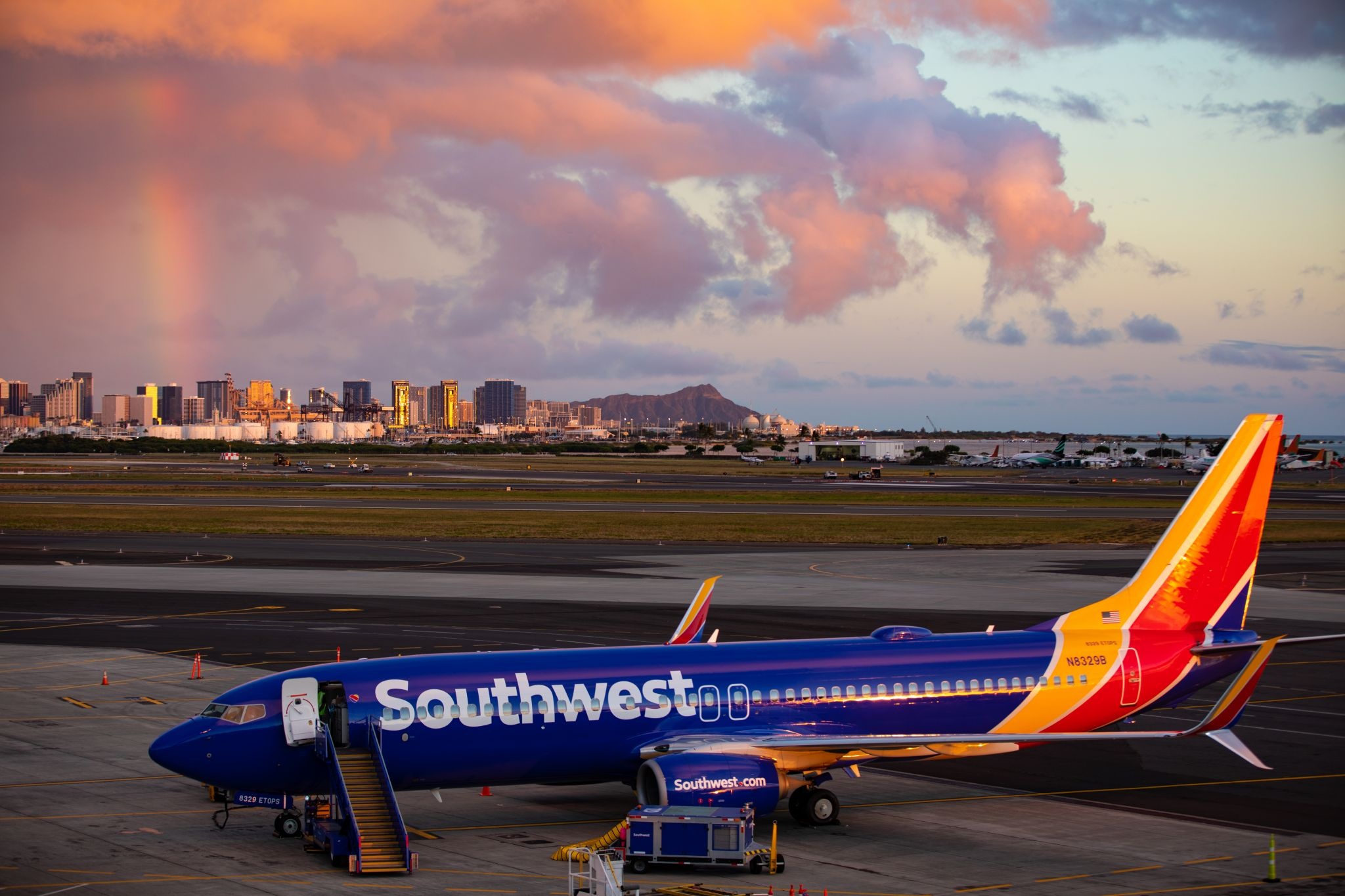 Southwest Airlines, Jet welcomed in Honolulu, Aviation photography by passengers, 2050x1370 HD Desktop
