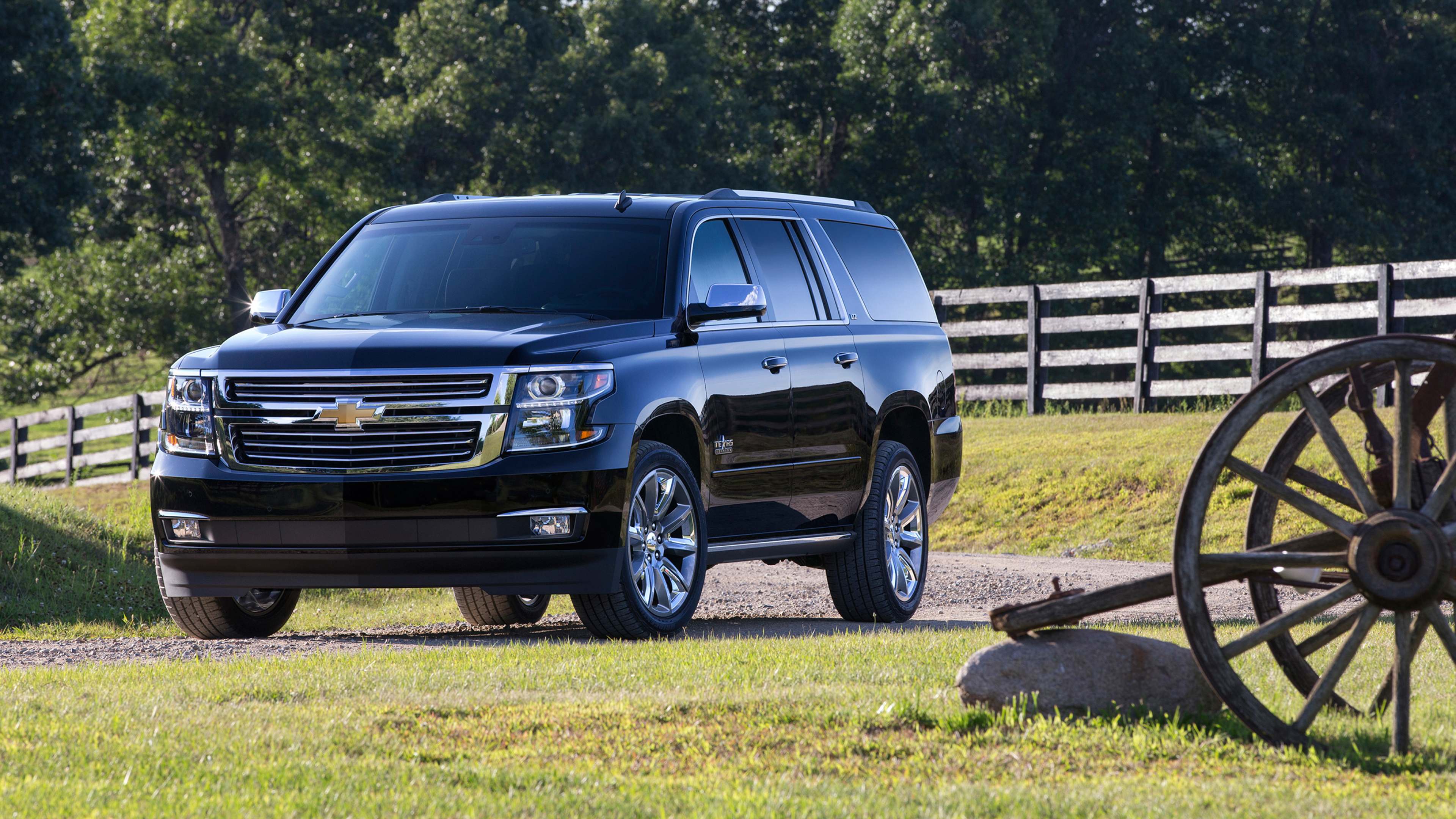 Chevrolet Suburban, Rugged and dependable, Enhanced safety features, Smooth ride, 3840x2160 4K Desktop
