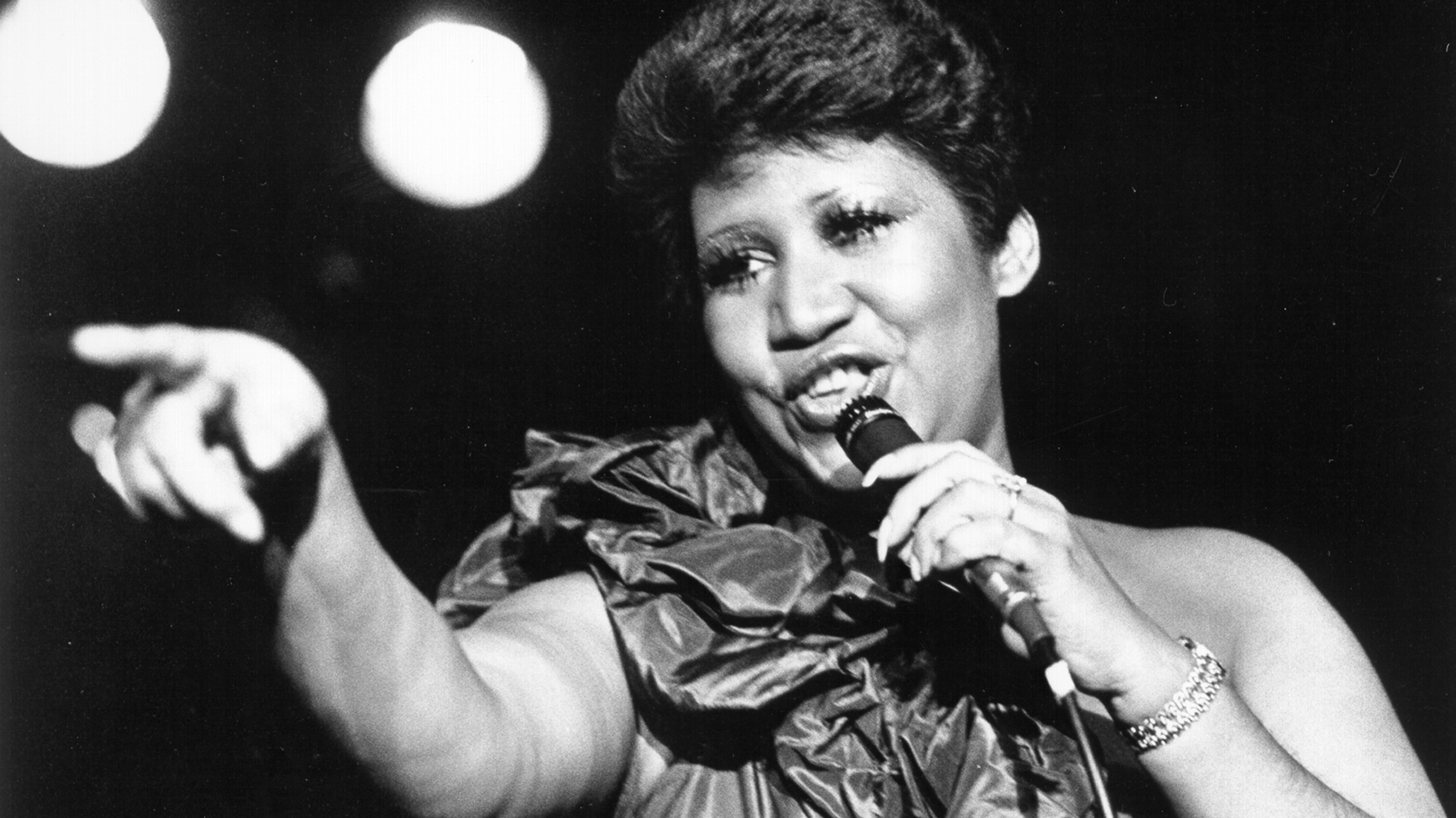 Aretha Franklin, Greatest albums, Love all the Hurt Away, Rolling Stone, 2300x1290 HD Desktop