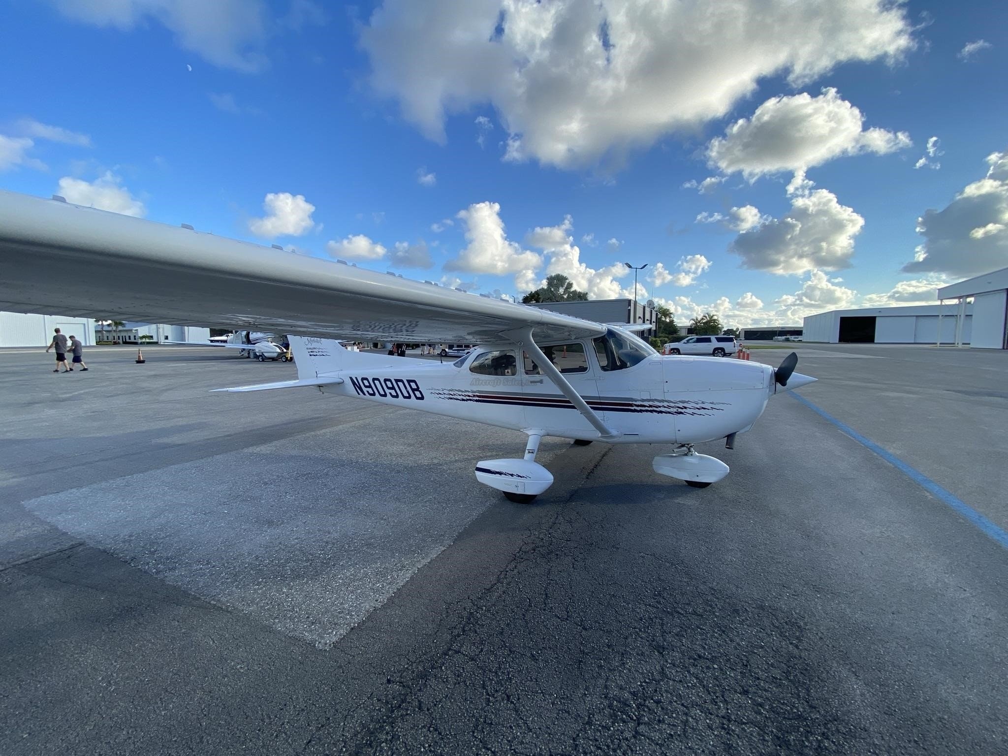 1997 Cessna 172R Skyhawk for sale 2050x1540