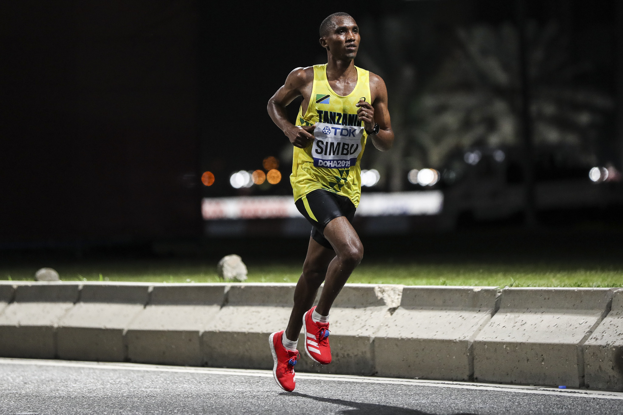 Alphonce Simbu, Tanzanian runner, 2050x1370 HD Desktop