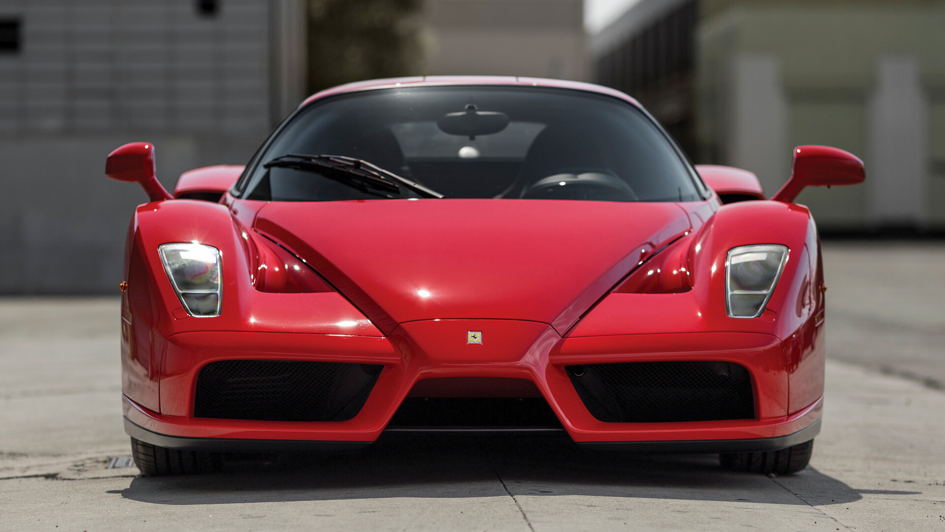 Ferrari: 2002, Enzo, Designed by Ken Okuyama, the then Pininfarina head of design, and initially announced at the 2002 Paris Motor Show with a limited production run of 399 units. 1920x1080 Full HD Wallpaper.