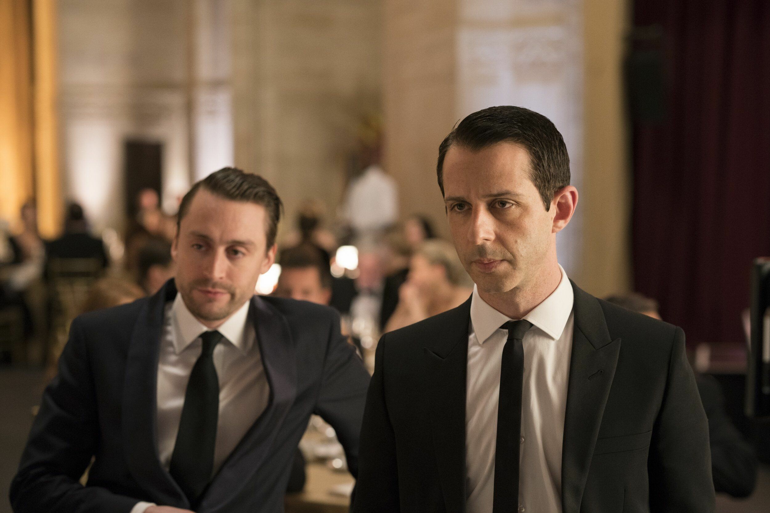 Succession (TV Series): HBO, Jeremy Strong as Kendall Roy and Kieran Culkin as Roman Roy. 2500x1670 HD Background.