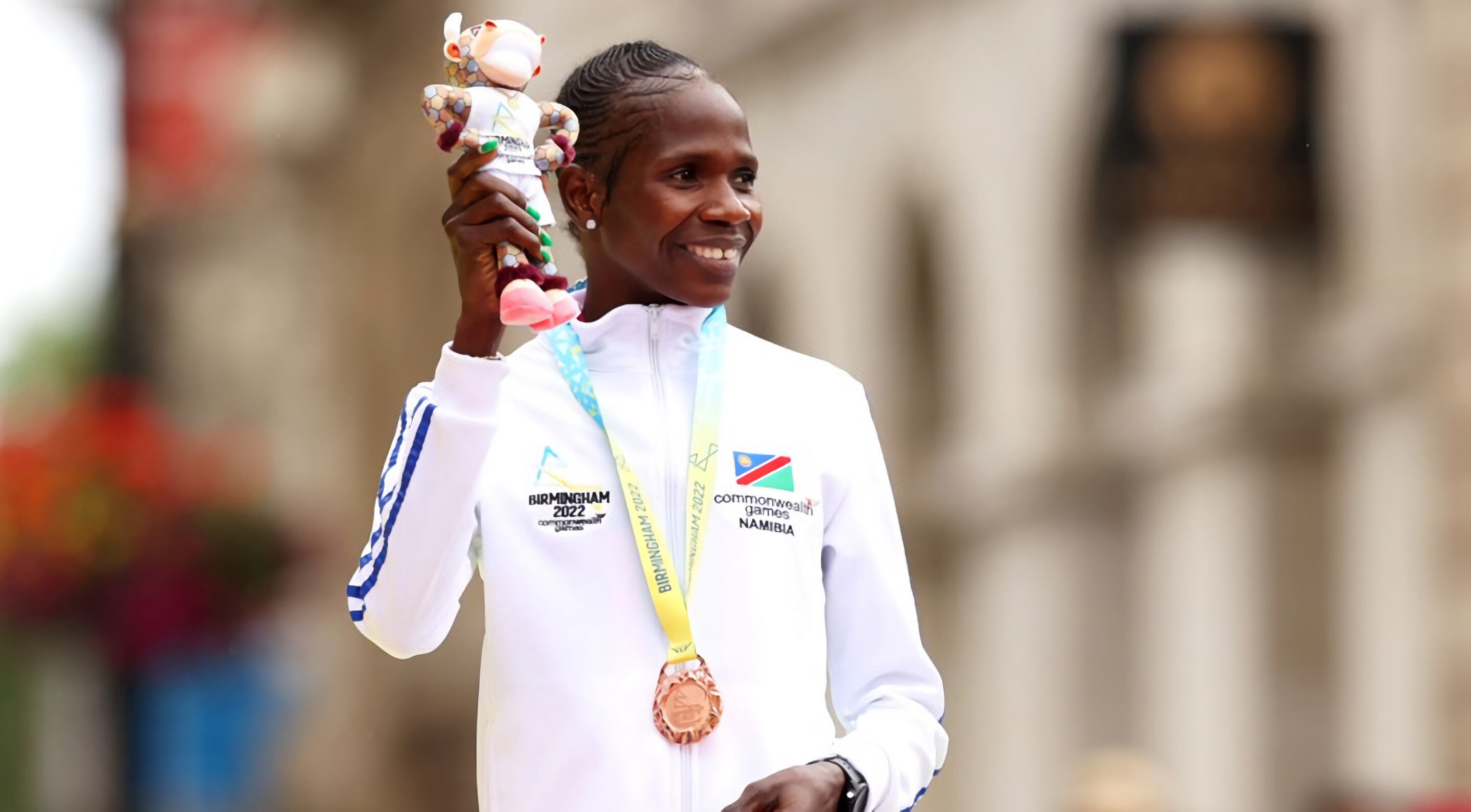 Helalia Johannes, Marathon excellence, Breaking barriers, Champion spirit, 2880x1600 HD Desktop
