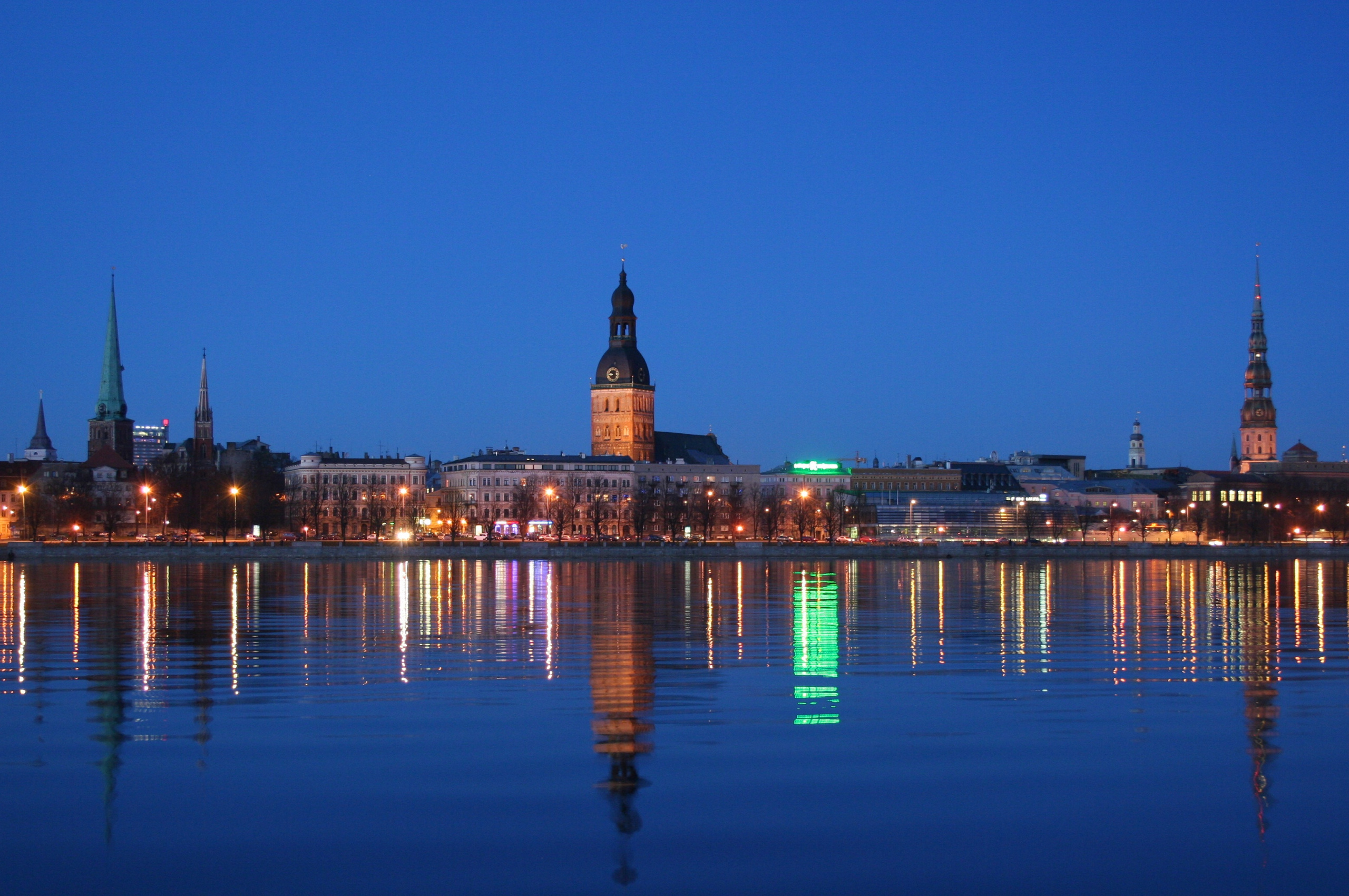 Riga, Latvia, Widescreen images, Photos, 2560x1700 HD Desktop