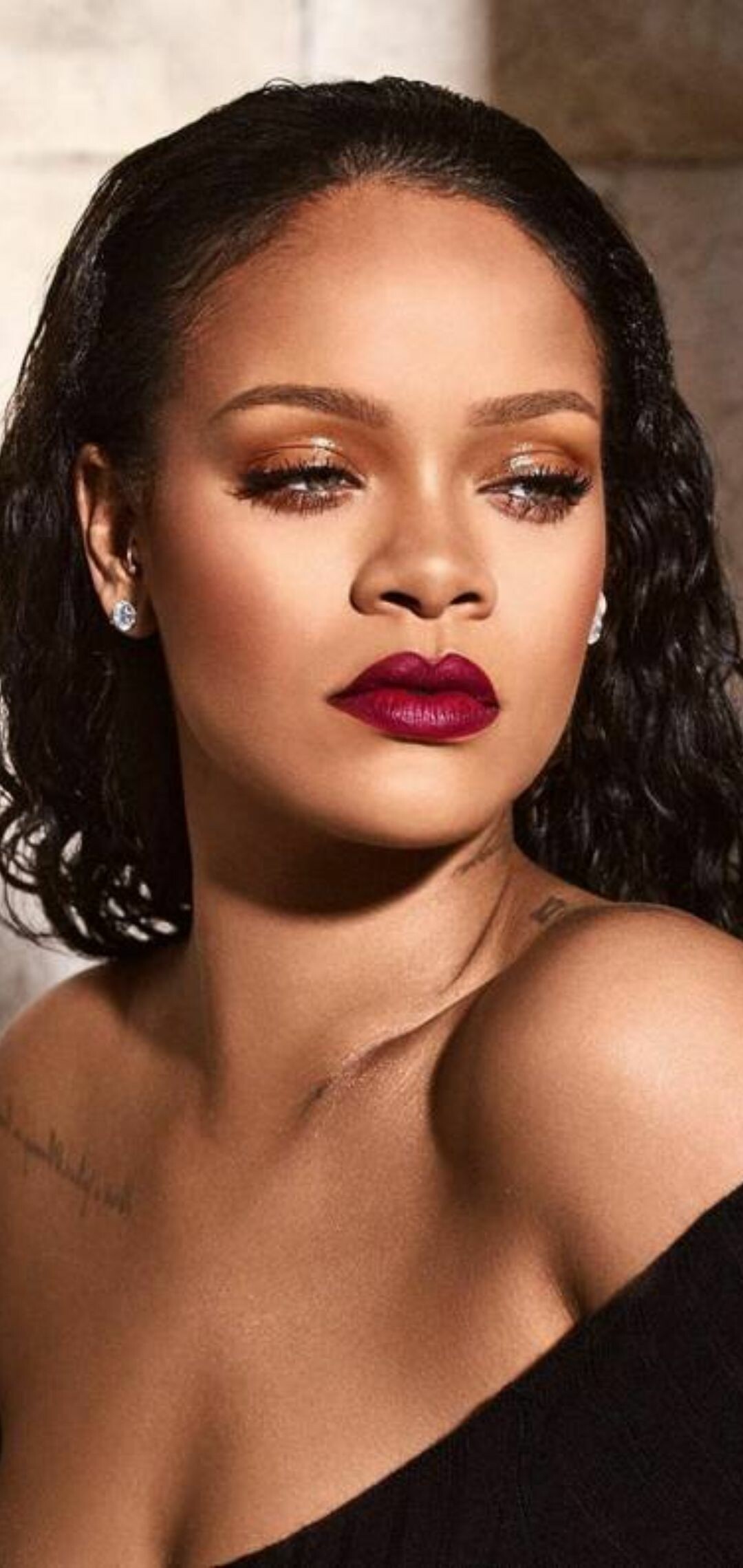 Rihanna: Barbadian singer, songwriter, Won countless awards including Grammys, Brits, MTV awards and World Music Awards. 1080x2280 HD Background.