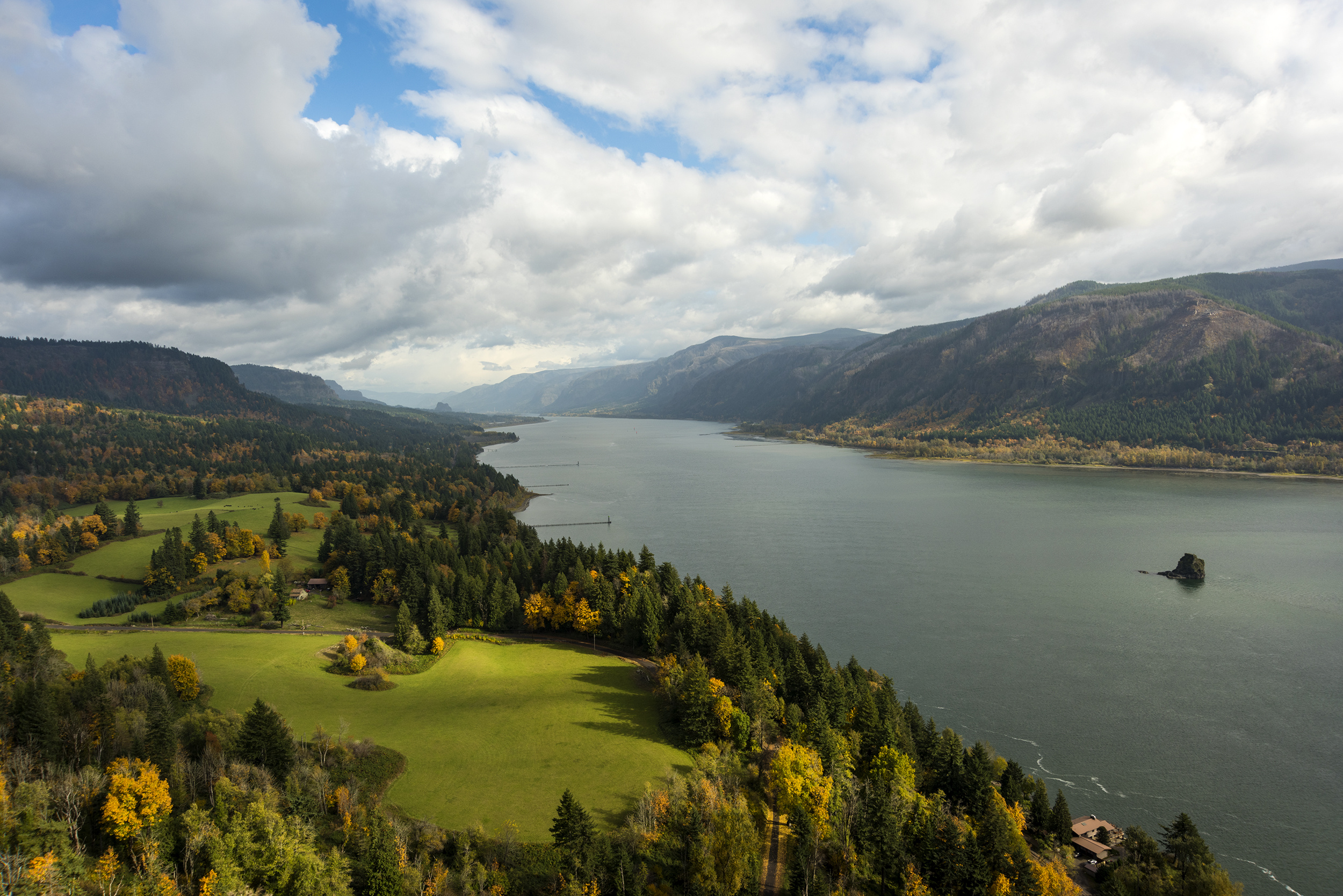 Columbia River, Captivating landscapes, Gary l quay photography, Nature's wonders, 2500x1670 HD Desktop