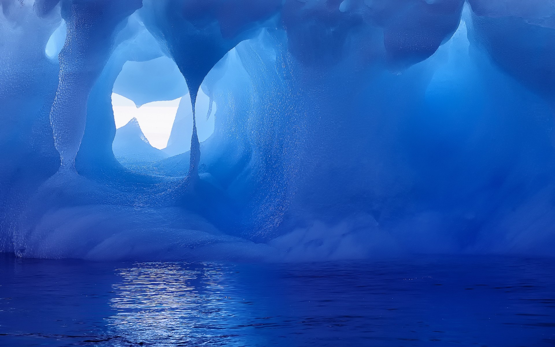 Antarctica Travels, Artistic wonders, Captivating wallpaper, Frozen beauty, 1920x1200 HD Desktop