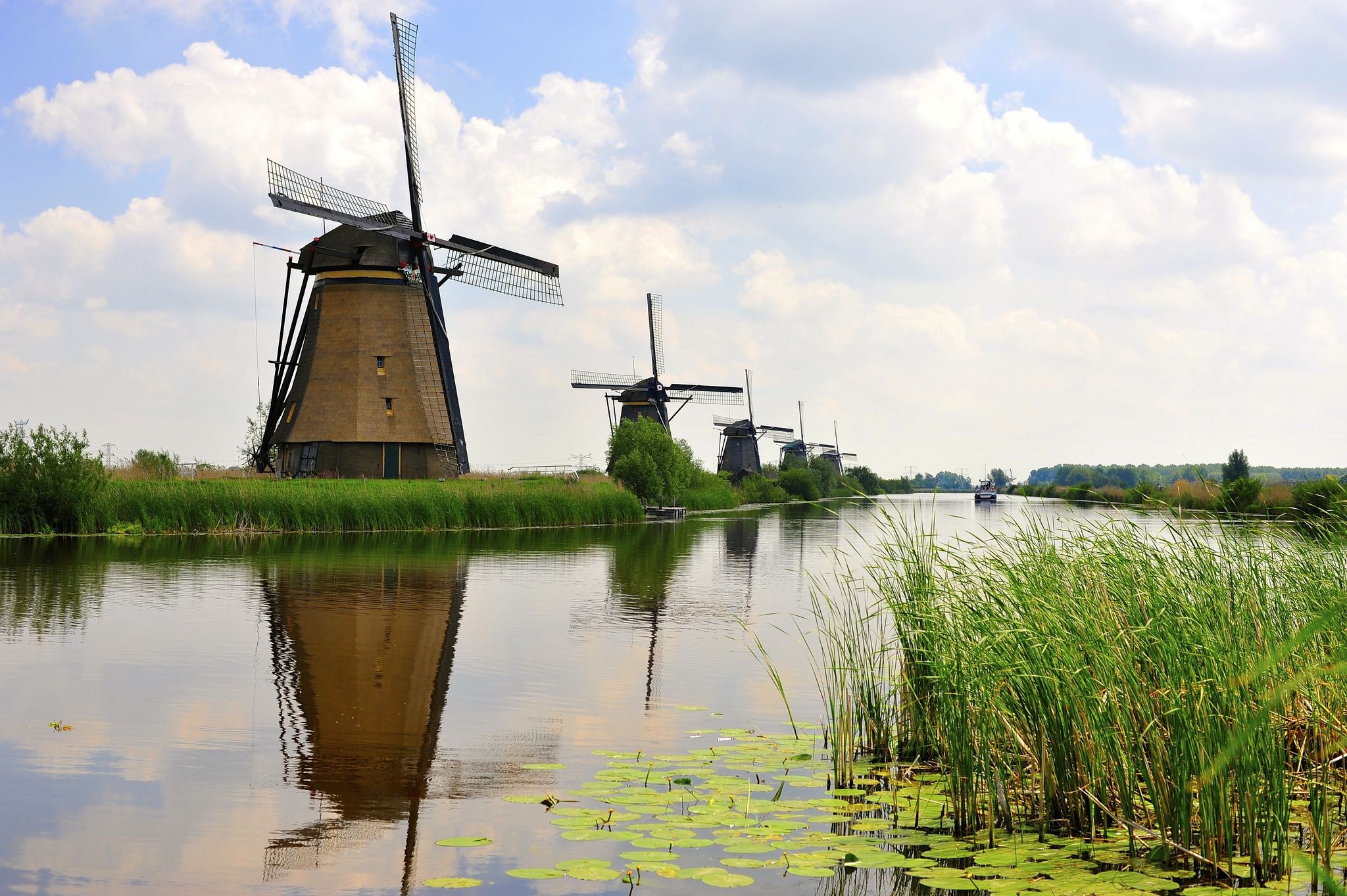 Windmills, Kinderdijk, UNESCO World Heritage Site, Mill network, 2050x1370 HD Desktop