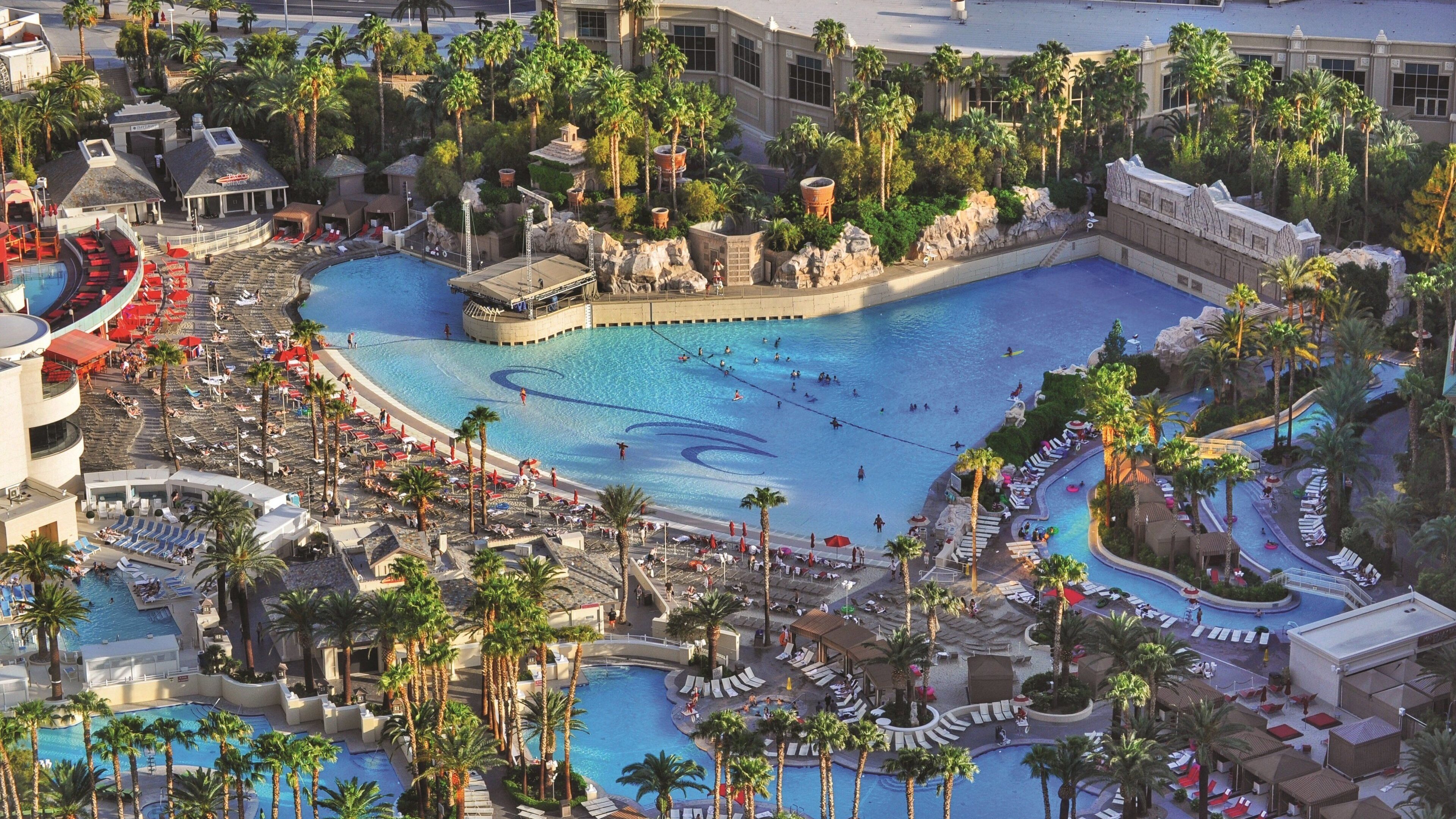 Waterpark: Las Vegas, Nevada, Waterplay areas, Slides, Splash pads. 3840x2160 4K Background.