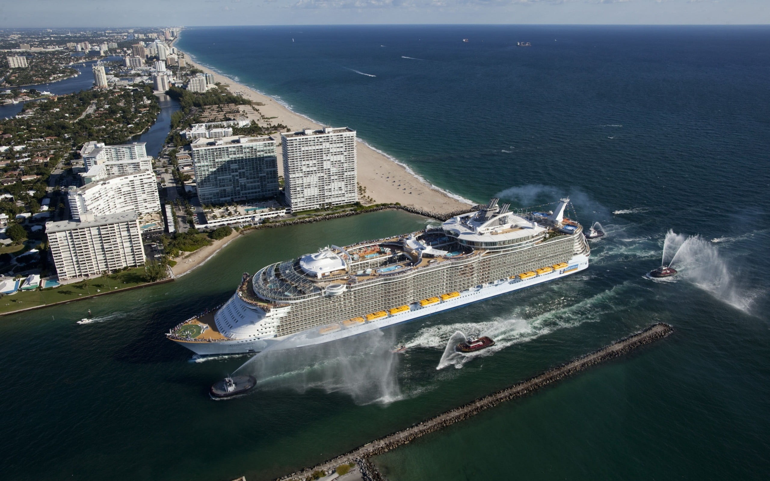 Cruiser ship, Port Everglades, Cityscape view, Majestic travel, 2560x1600 HD Desktop