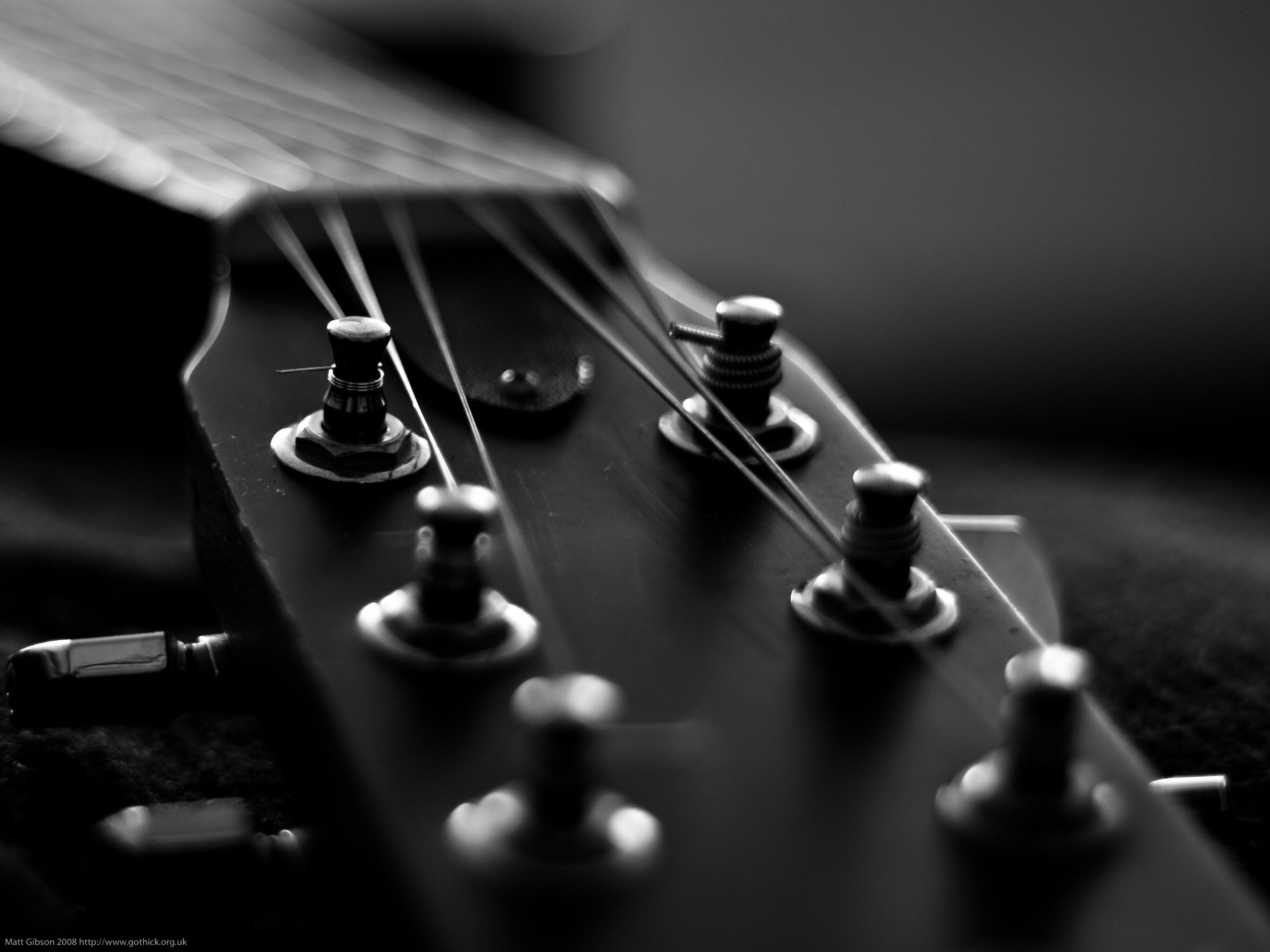 Gibson Guitar: Electronic Instrument, Tunning Pegs, Adjustable Tension Of The Strings. 2690x2020 HD Wallpaper.
