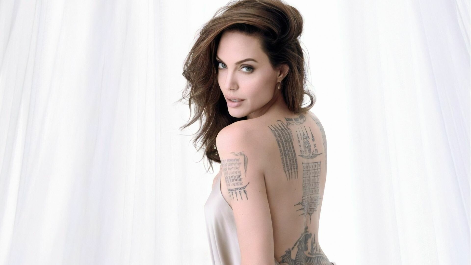 Angelina Jolie: Celebrity, Gorgeous actress, Filmmaker. 1920x1080 Full HD Wallpaper.