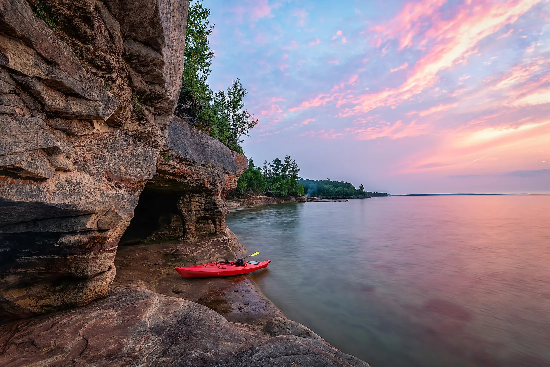 Lake Superior, Worldatlas, 2200x1470 HD Desktop