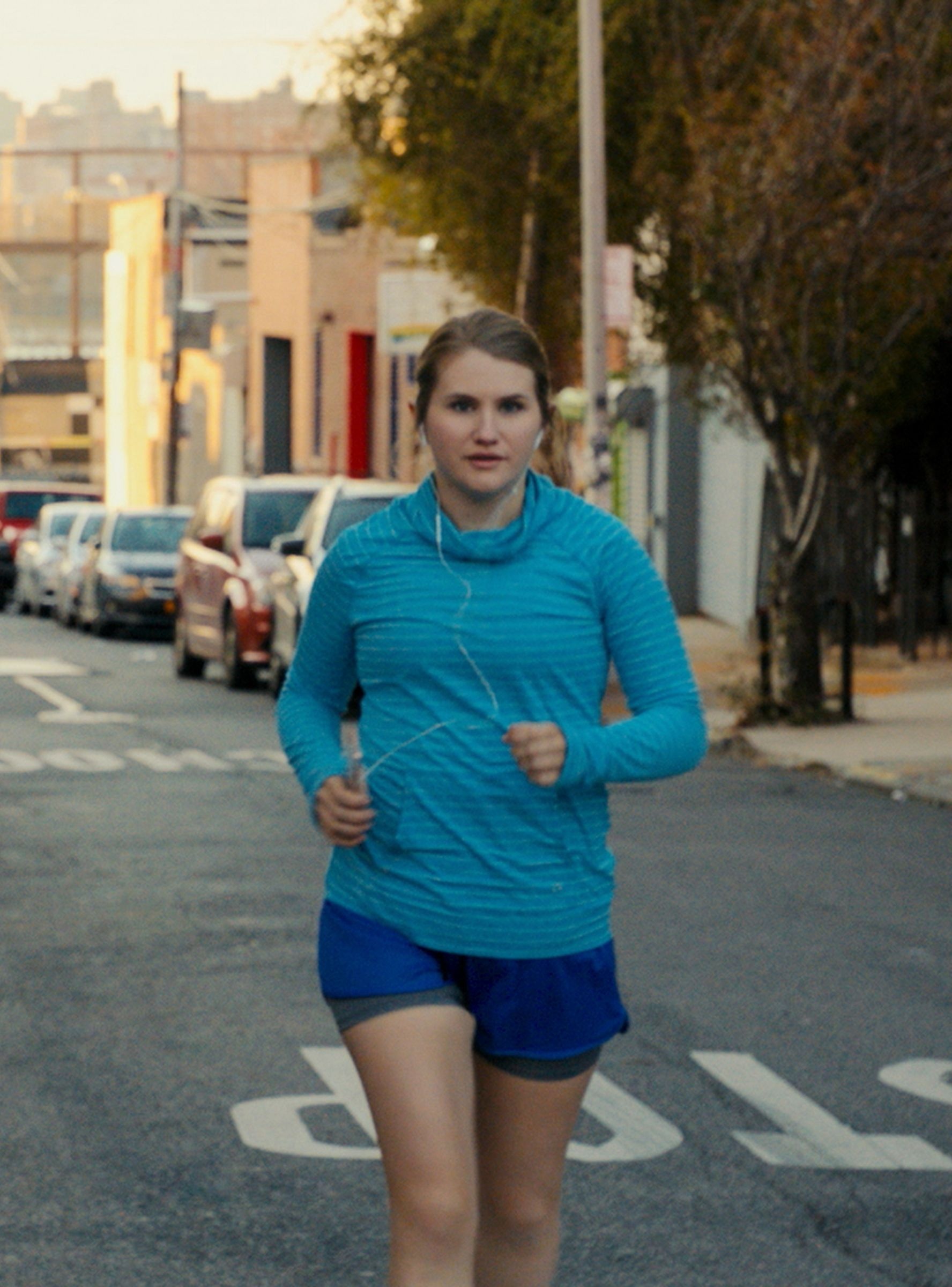 Brittany Runs a Marathon (2019) movie, Horinhas de descuido, Jornada interna, 1780x2400 HD Phone