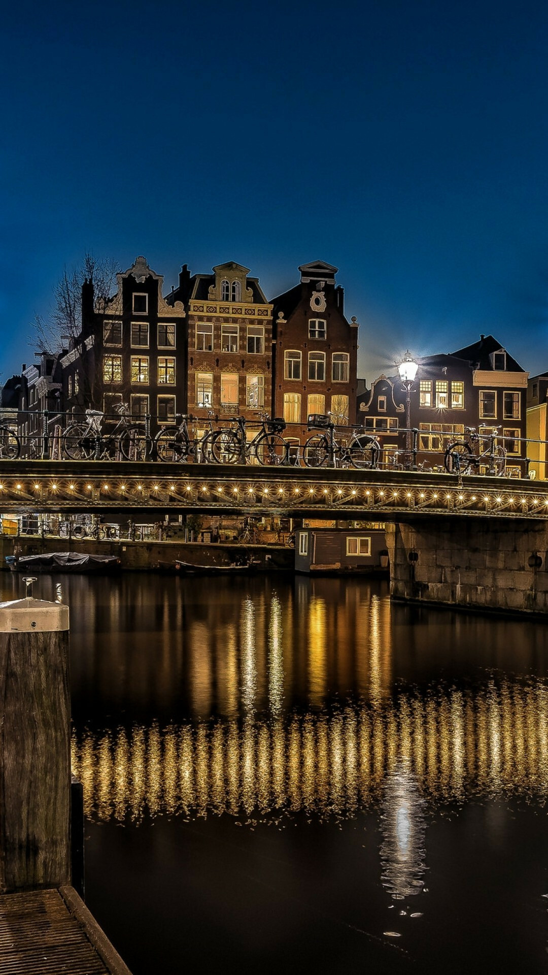 Amsterdam: Netherlands' capital, Bridge, Prinsengracht. 1080x1920 Full HD Background.
