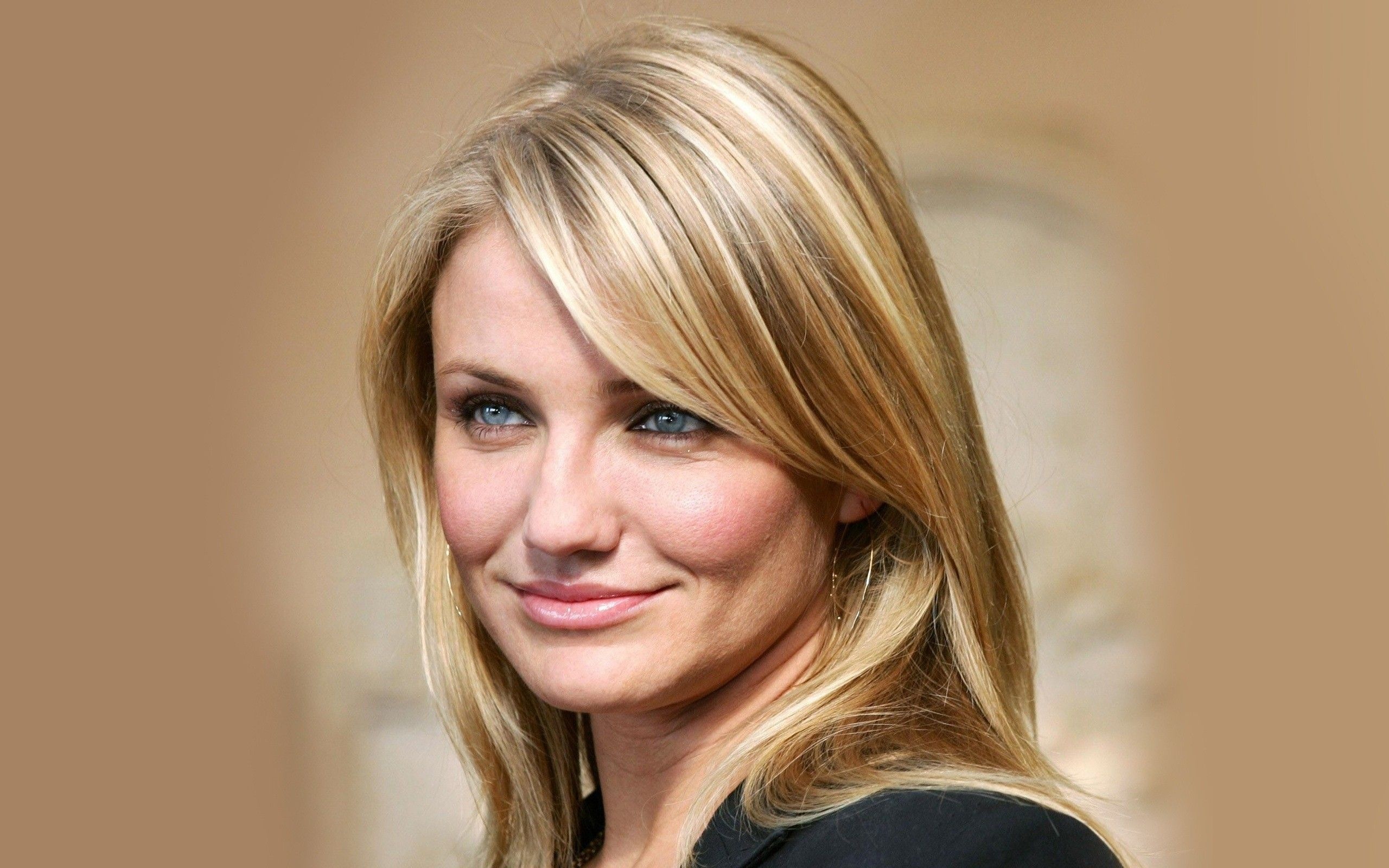 Cameron Diaz: Portrayed Jenny Everdeane in a 2002 historical drama film, Gangs of New York. 2560x1600 HD Background.