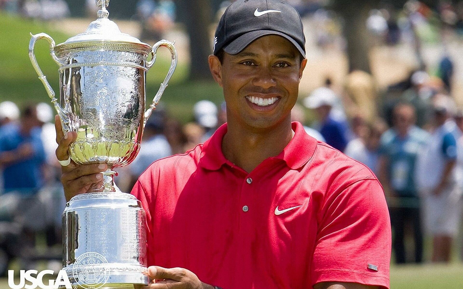 Tiger Woods: He became the U.S. Junior Amateur Golf Championship first two-time winner. 1920x1200 HD Wallpaper.
