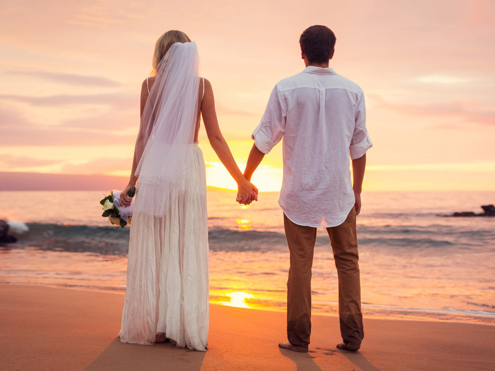 Love couple, Sea beach sunset, Married, Romantic, 1920x1440 HD Desktop