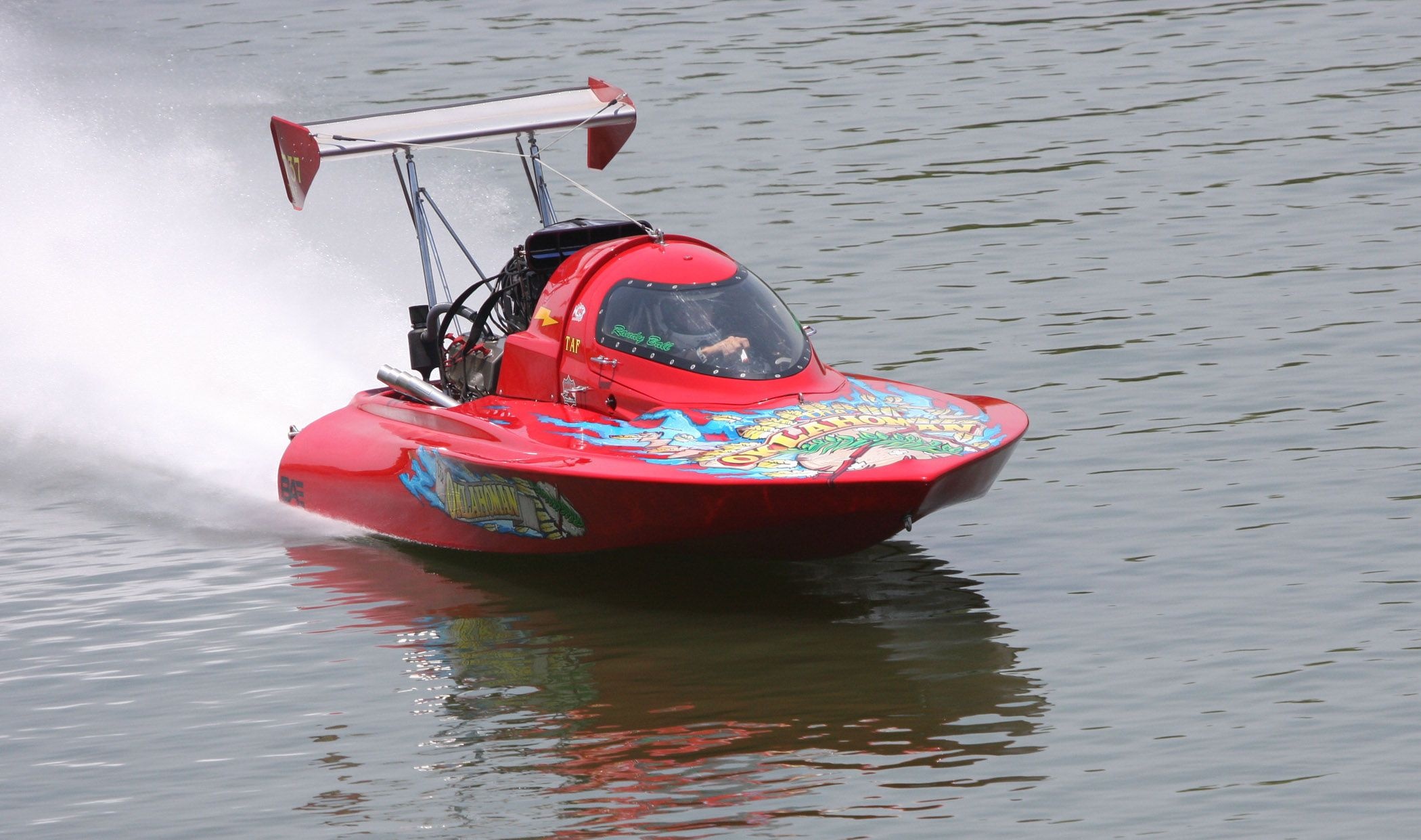 Hydroplane: Boat racing, A speedboat which rises out of the water when it is travelling fast. 2100x1250 HD Wallpaper.