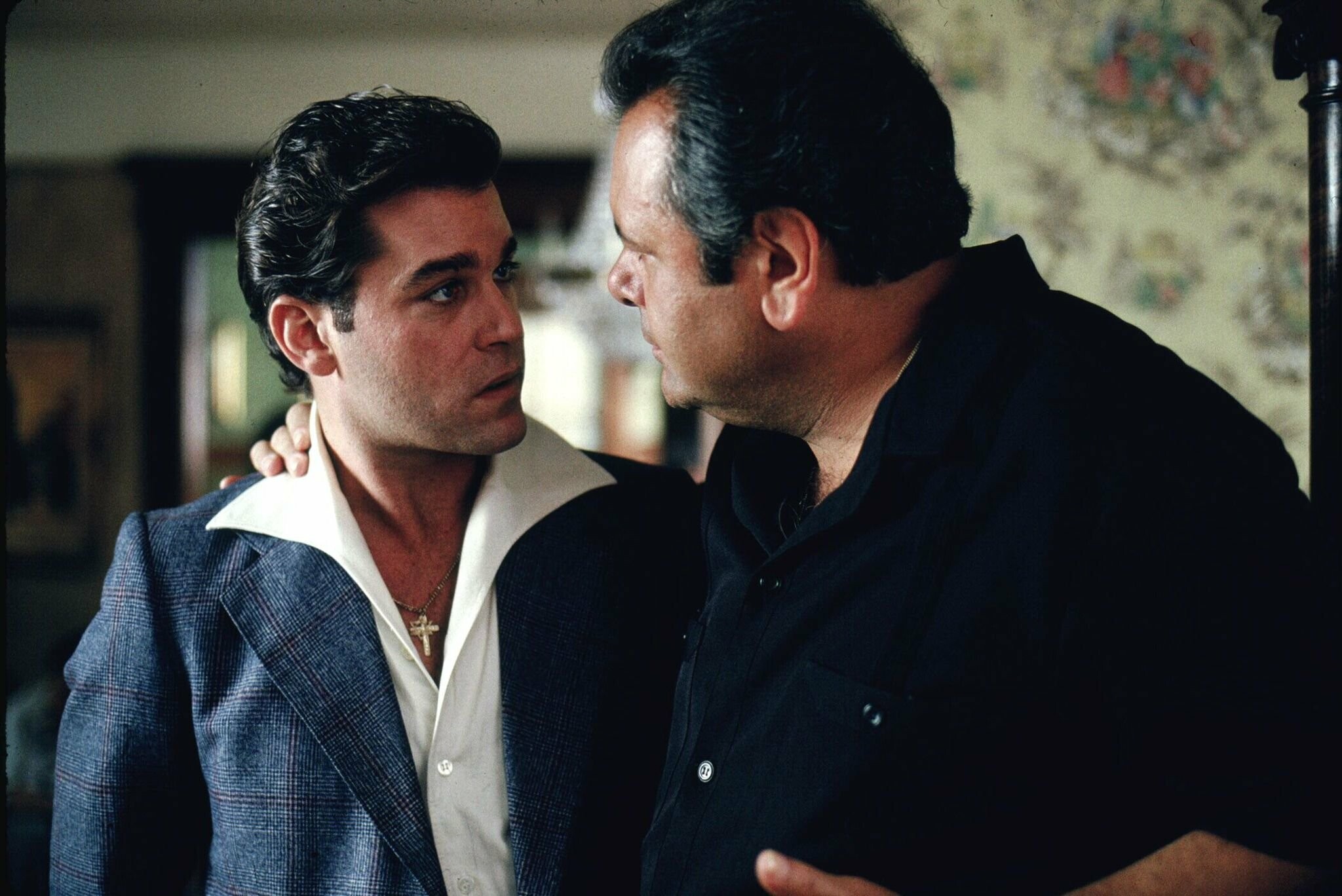 Goodfellas: Paul Sorvino as Paul Cicero, Ray Liotta as Henry Hill. 2050x1370 HD Wallpaper.