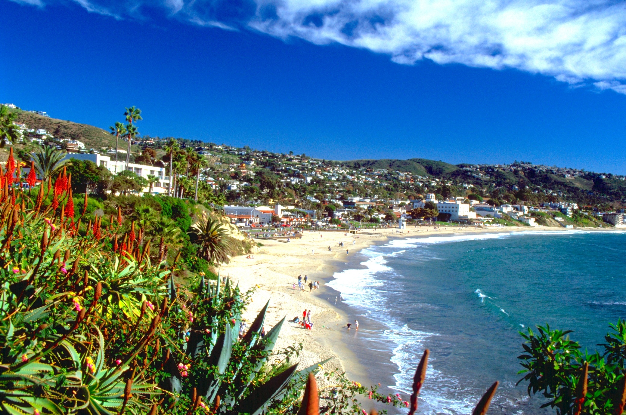 Best travel tips for Laguna Beach, Explore California's gem, TravelBook's recommendations, 2080x1380 HD Desktop