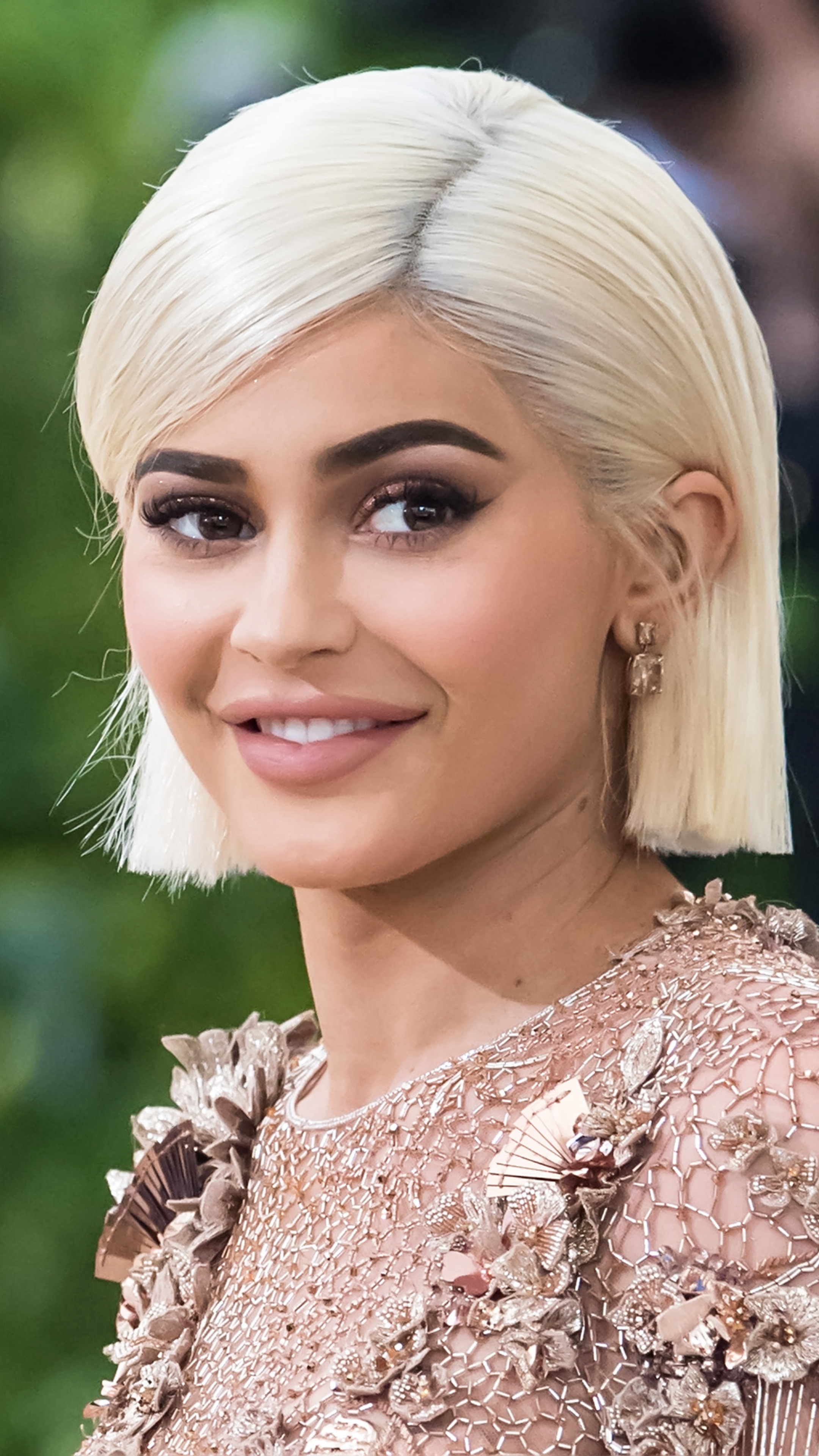Kylie Jenner, Captivating smile, Sony Xperia wallpaper, High quality, 2160x3840 4K Phone