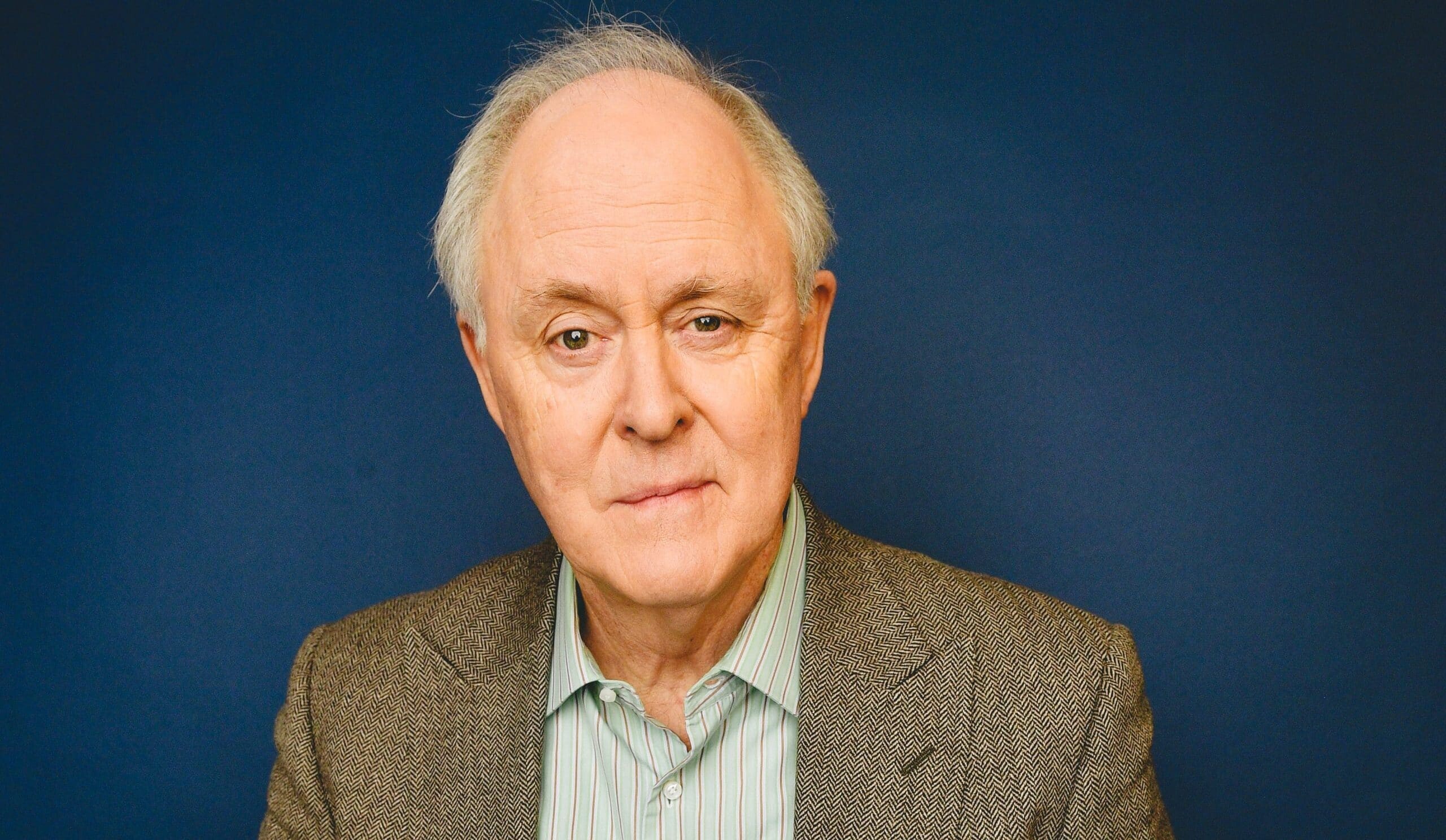 John Lithgow: Celebrity Bake Off, The Hollywood actor, A star of the small and big screen. 2560x1490 HD Wallpaper.