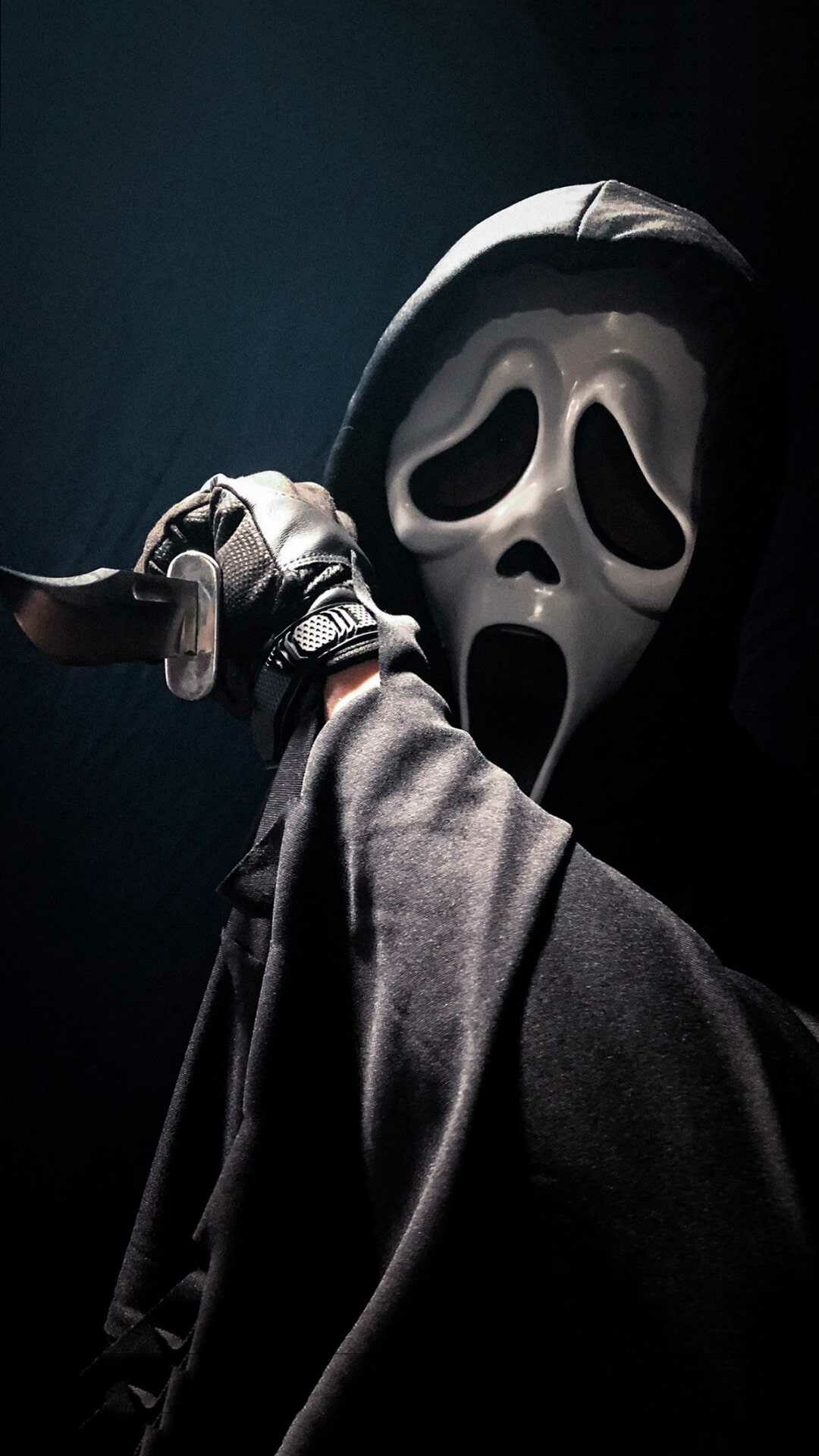 Scream (2022): The film was produced by the studio Spyglass Media Group. 1080x1920 Full HD Background.