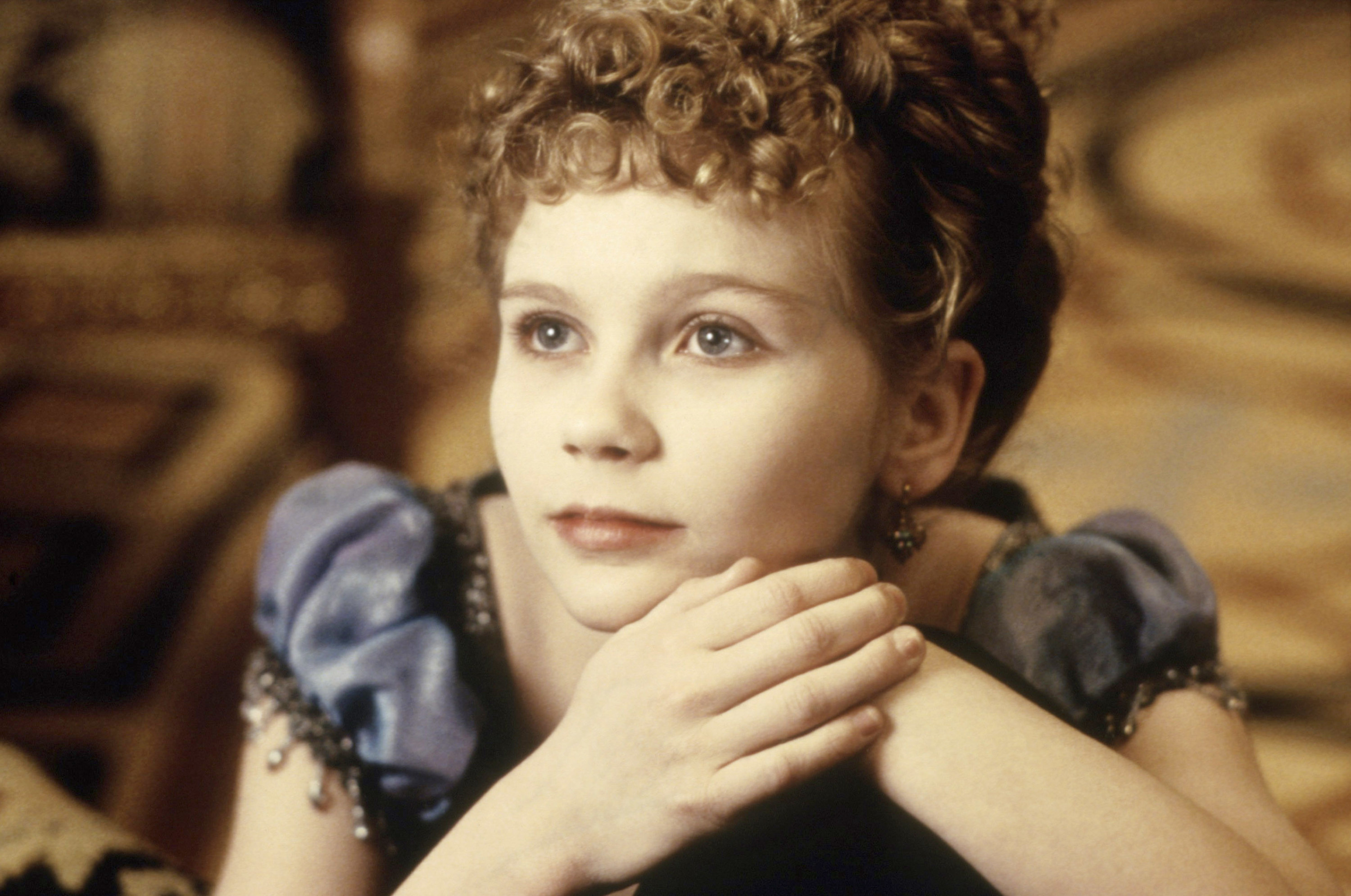 Kirsten Dunst (Claudia): An orphan of five years old, brought into the Blood in 1794 by Lestat. 3000x2000 HD Wallpaper.