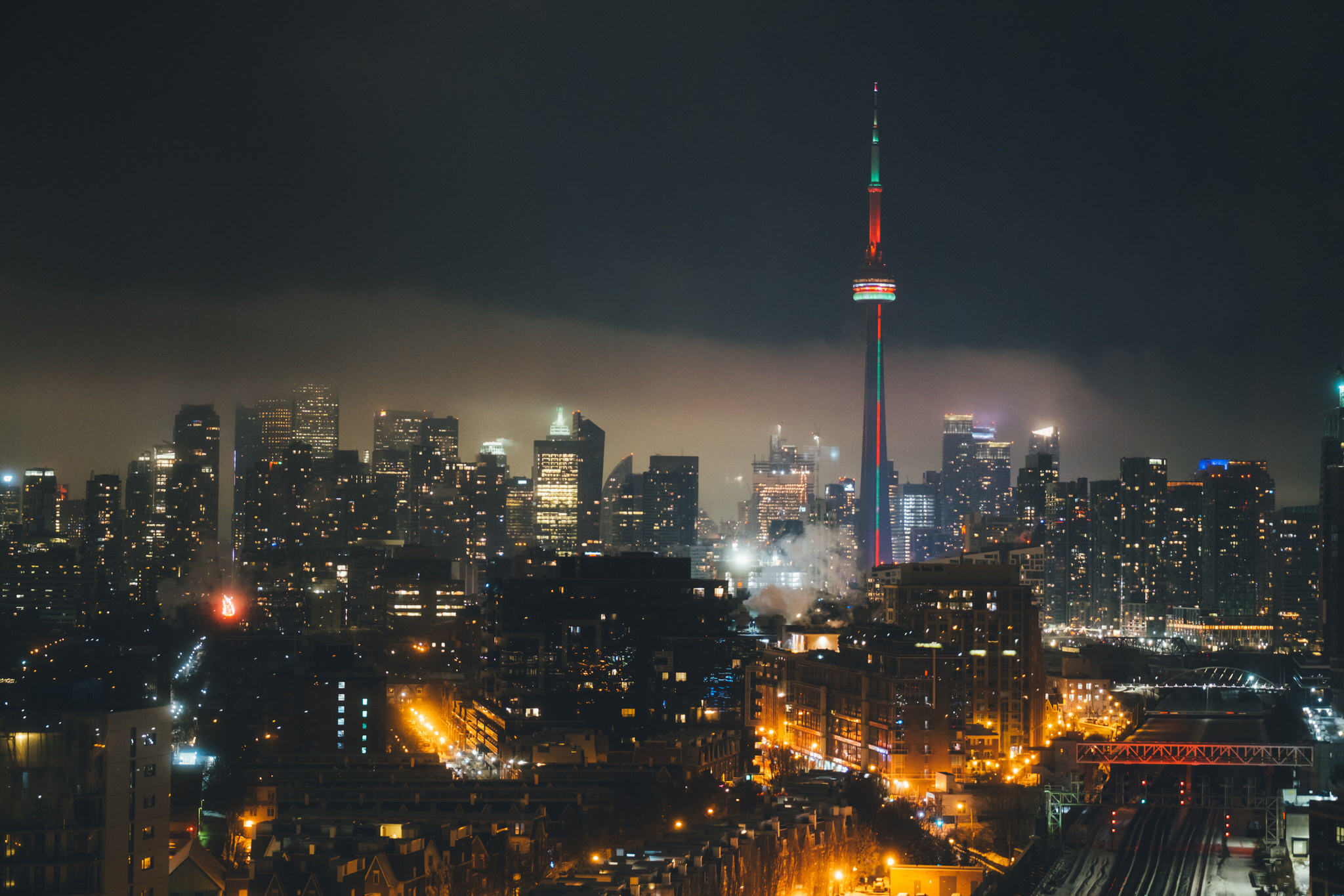Toronto Skyline, Light and shadow, High resolution images, Toronto, 2050x1370 HD Desktop