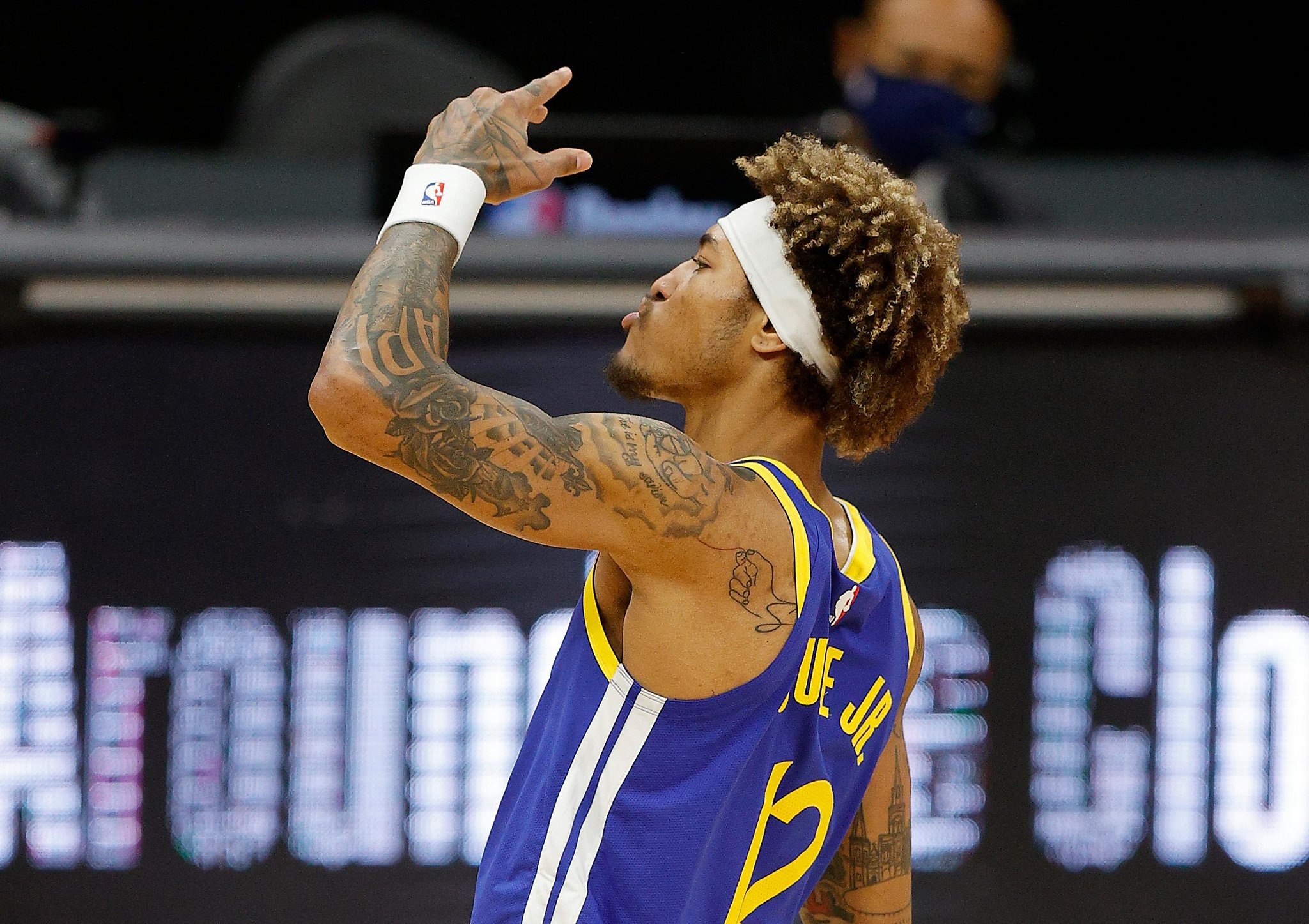 Kelly Oubre, Golden State Warriors, Playoff determination, Playing through pain, 2050x1450 HD Desktop