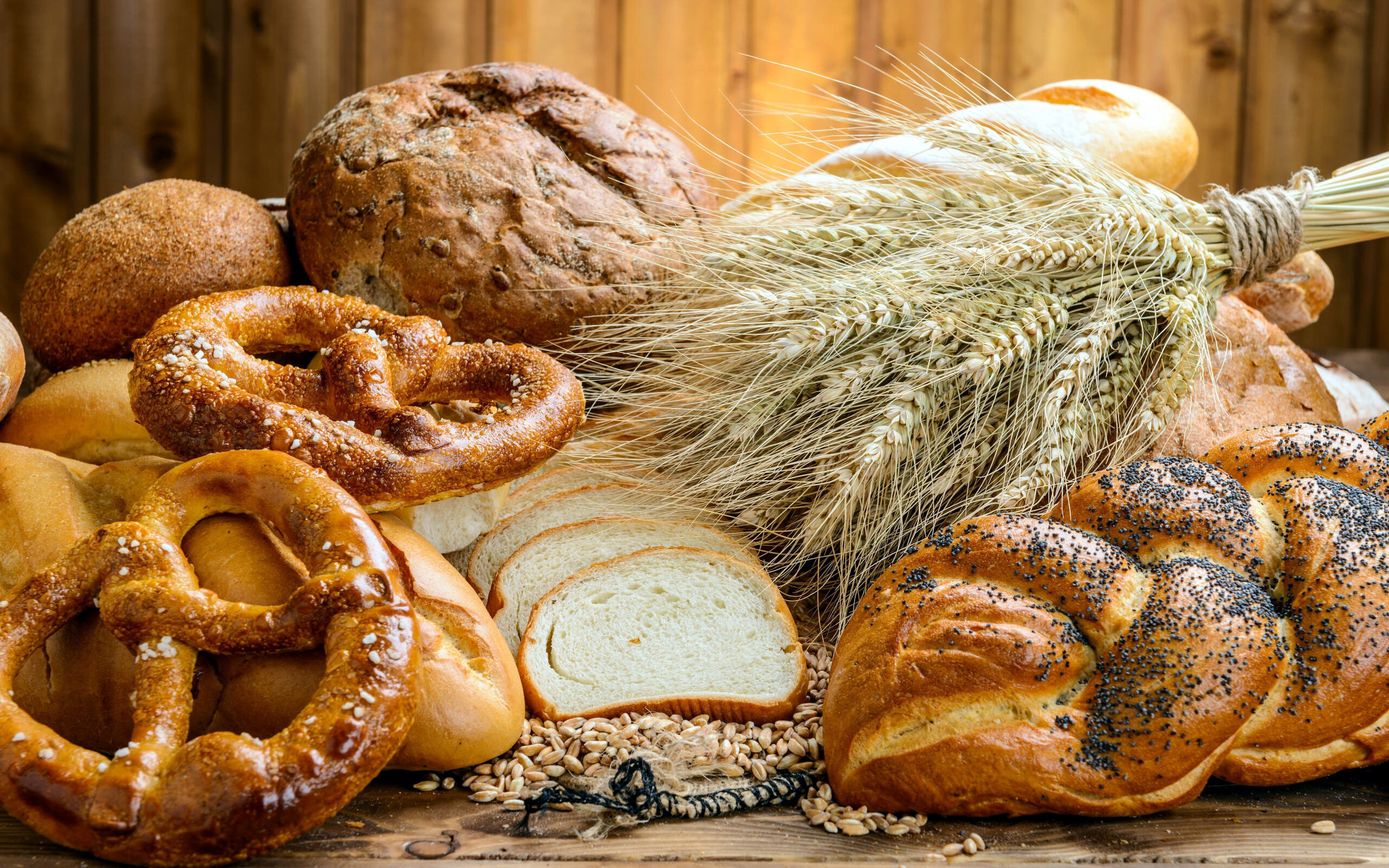 Bread-themed wallpaper, Freshly baked, Artisanal loaves, Crust and crumb, 2560x1600 HD Desktop