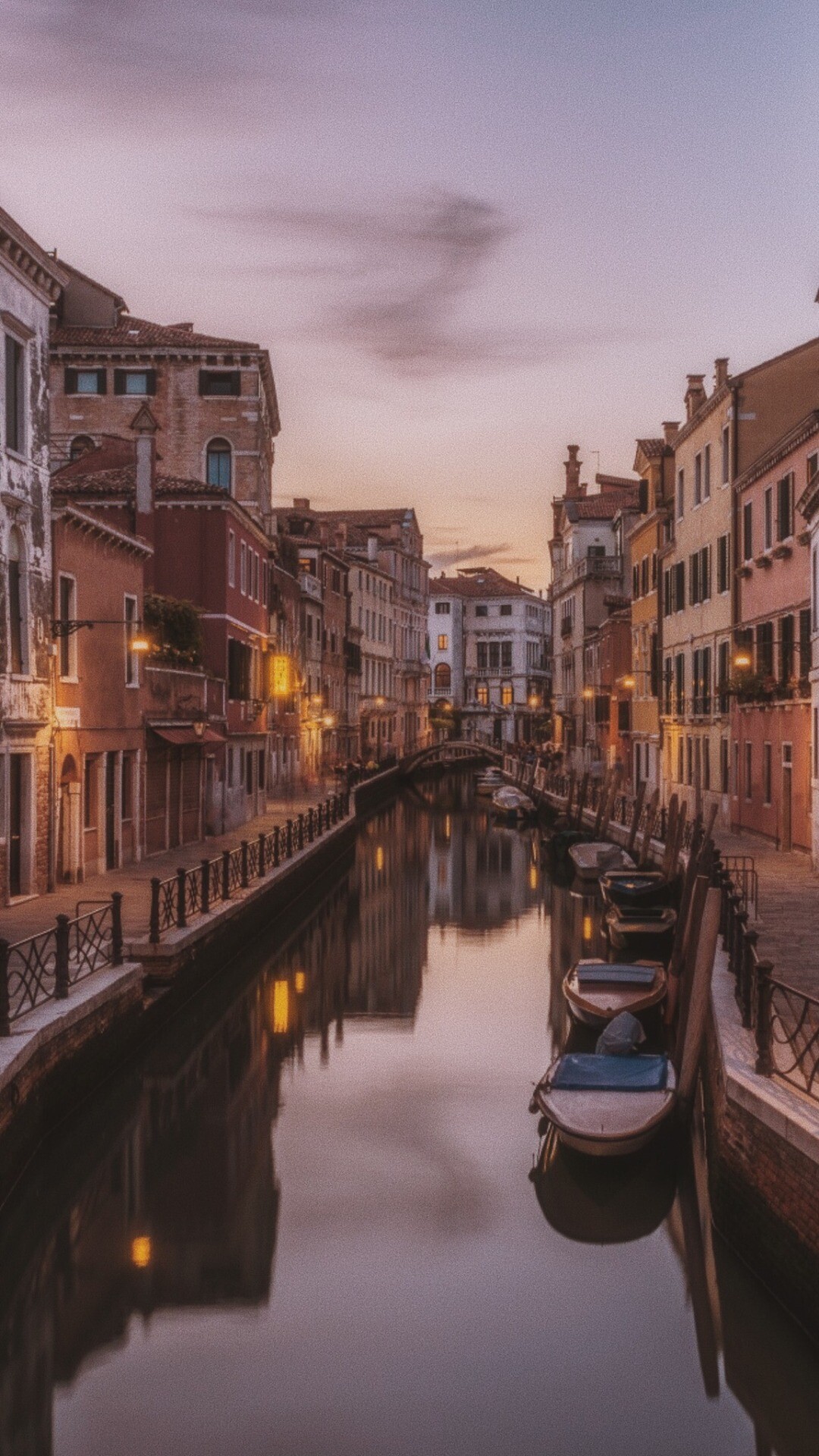 Italy: Venice, a city with waterways instead of streets. 1080x1920 Full HD Background.