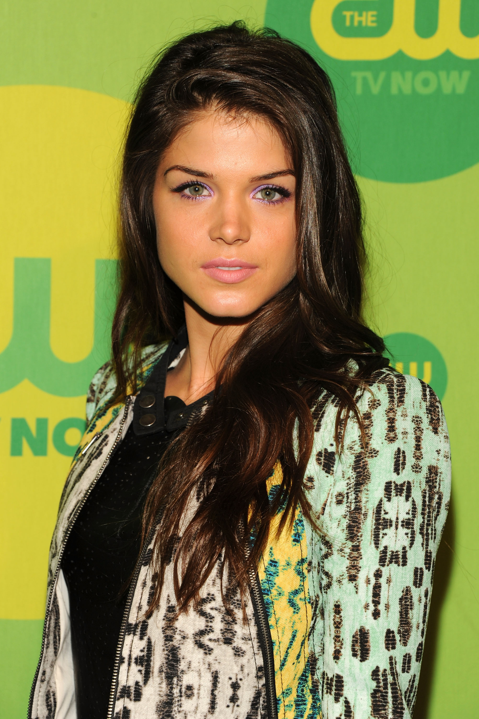 Marie Avgeropoulos, Wallpapers, Zoey Mercado, 2000x3000 HD Phone