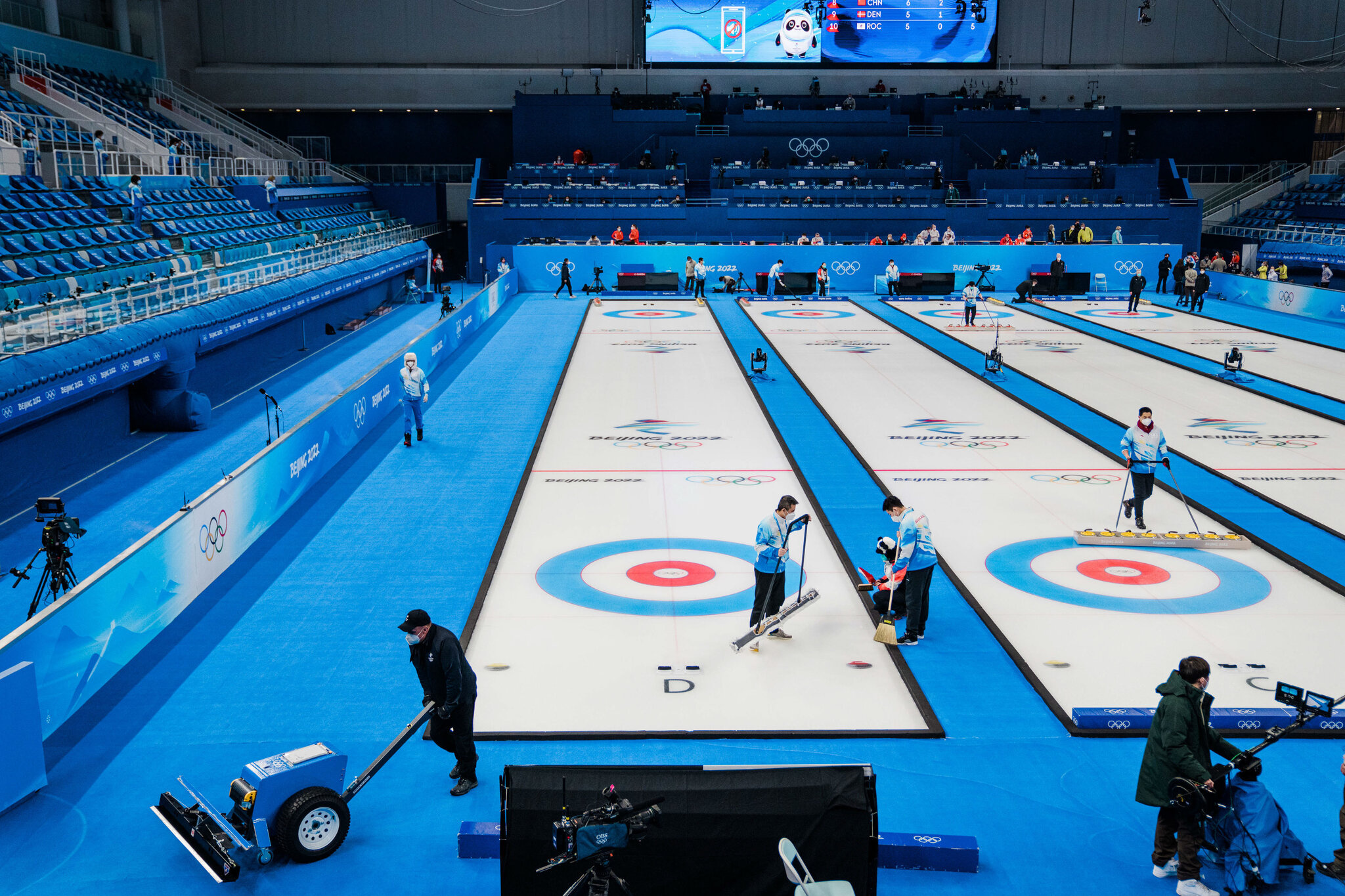 Curling: The last preparations for the ice rink at the 2022 Beijing Winter Olympics. 2050x1370 HD Wallpaper.