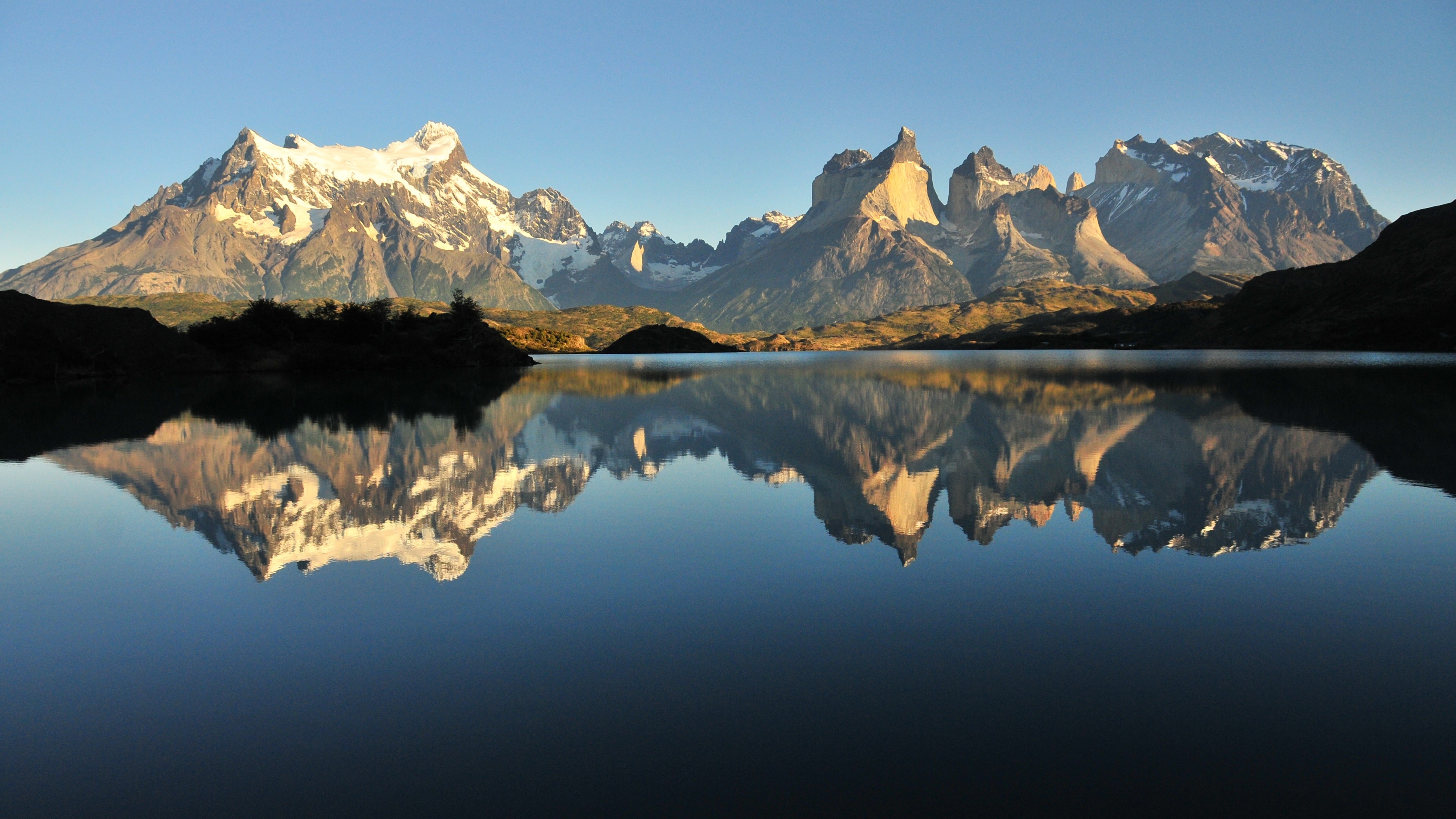 Chile: Lake Gray, Torres del Paine, Mountains, Travel. 3840x2160 4K Wallpaper.