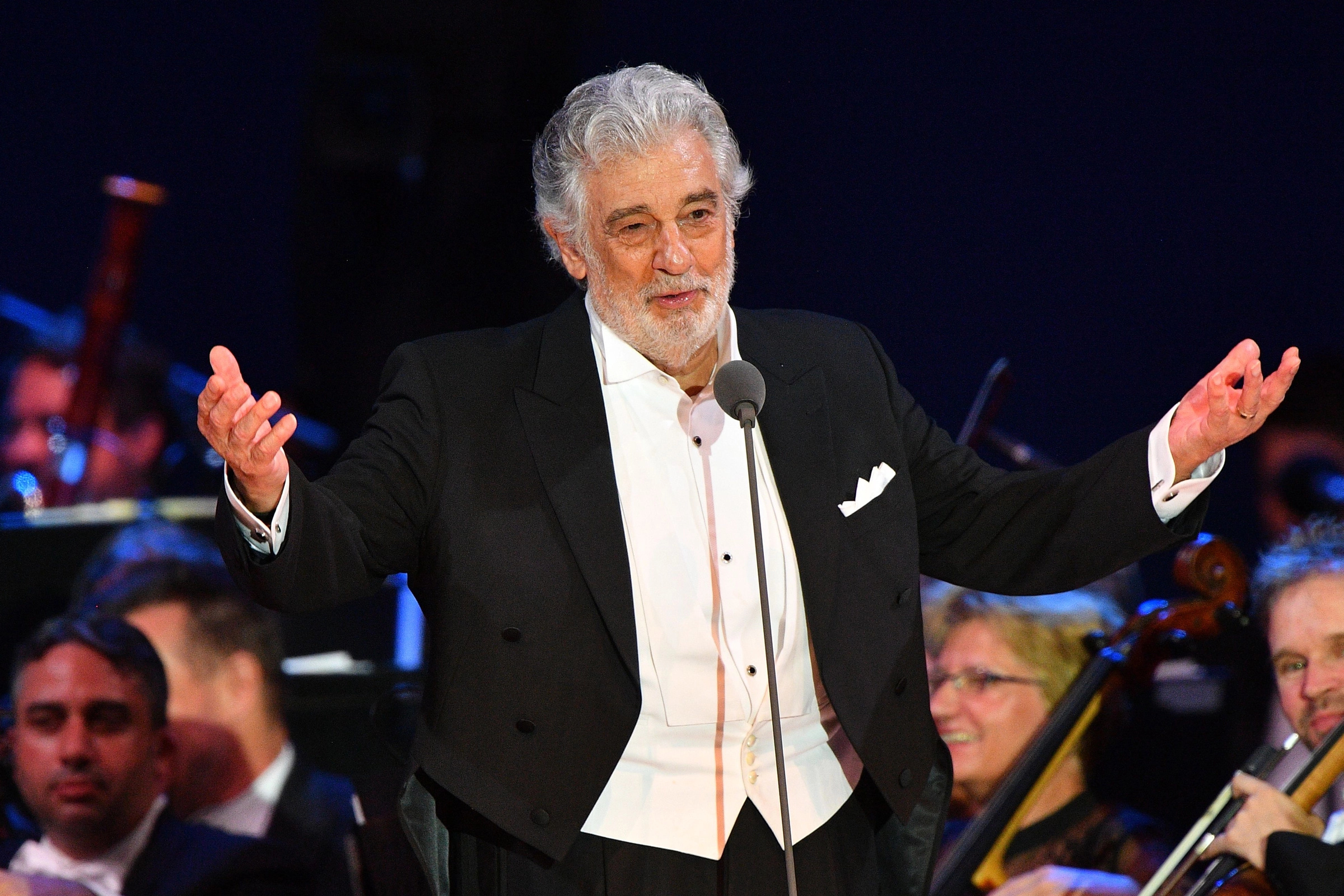 Placido Domingo, Additional accusers, Sexual harassment claims, Revelations surface, 2400x1600 HD Desktop