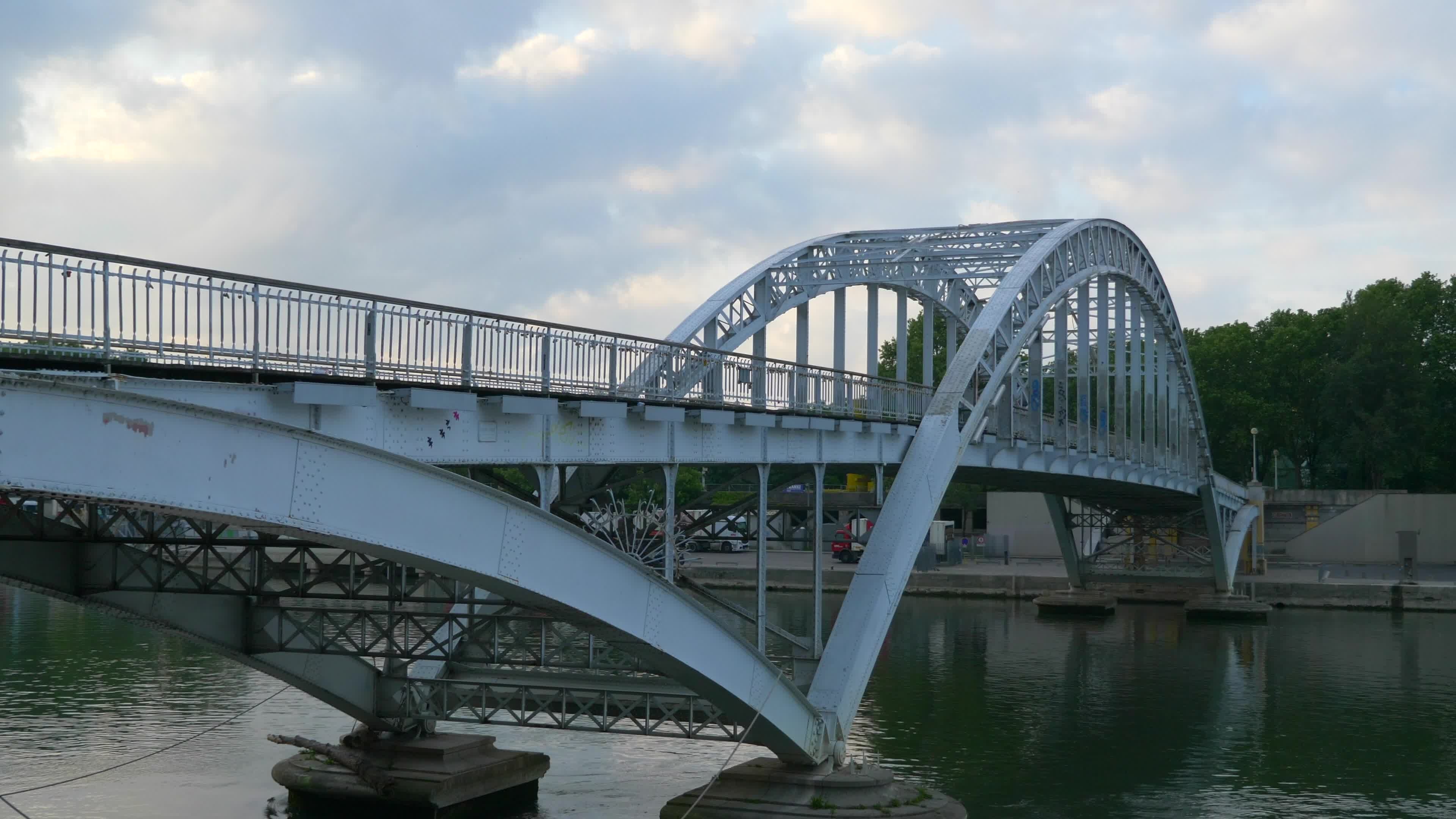Seine River, Passerelle Debilly, Stock video, Footbridge views, 3840x2160 4K Desktop