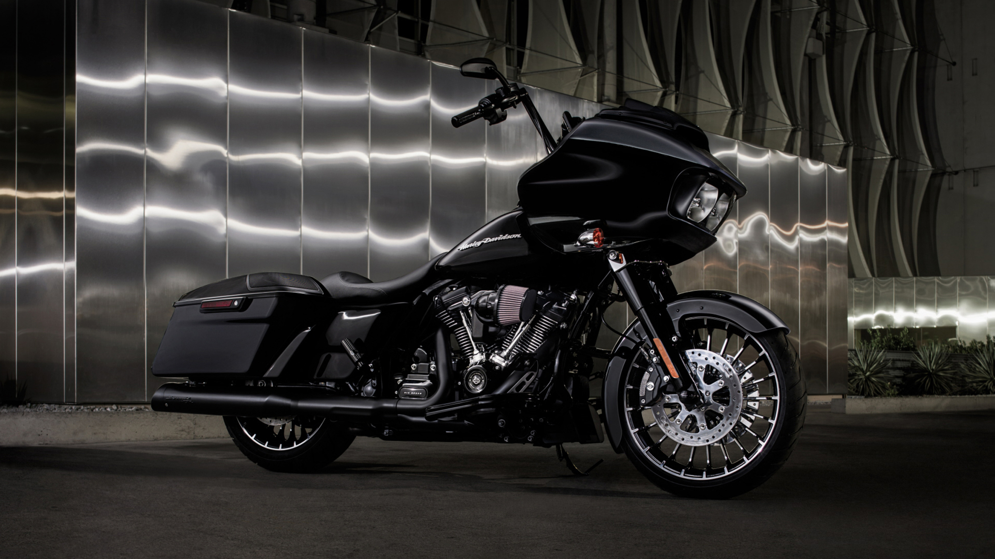 Harley-Davidson Road Glide, Cutting-edge technology, Striking visuals, Ultimate road presence, 3840x2160 4K Desktop